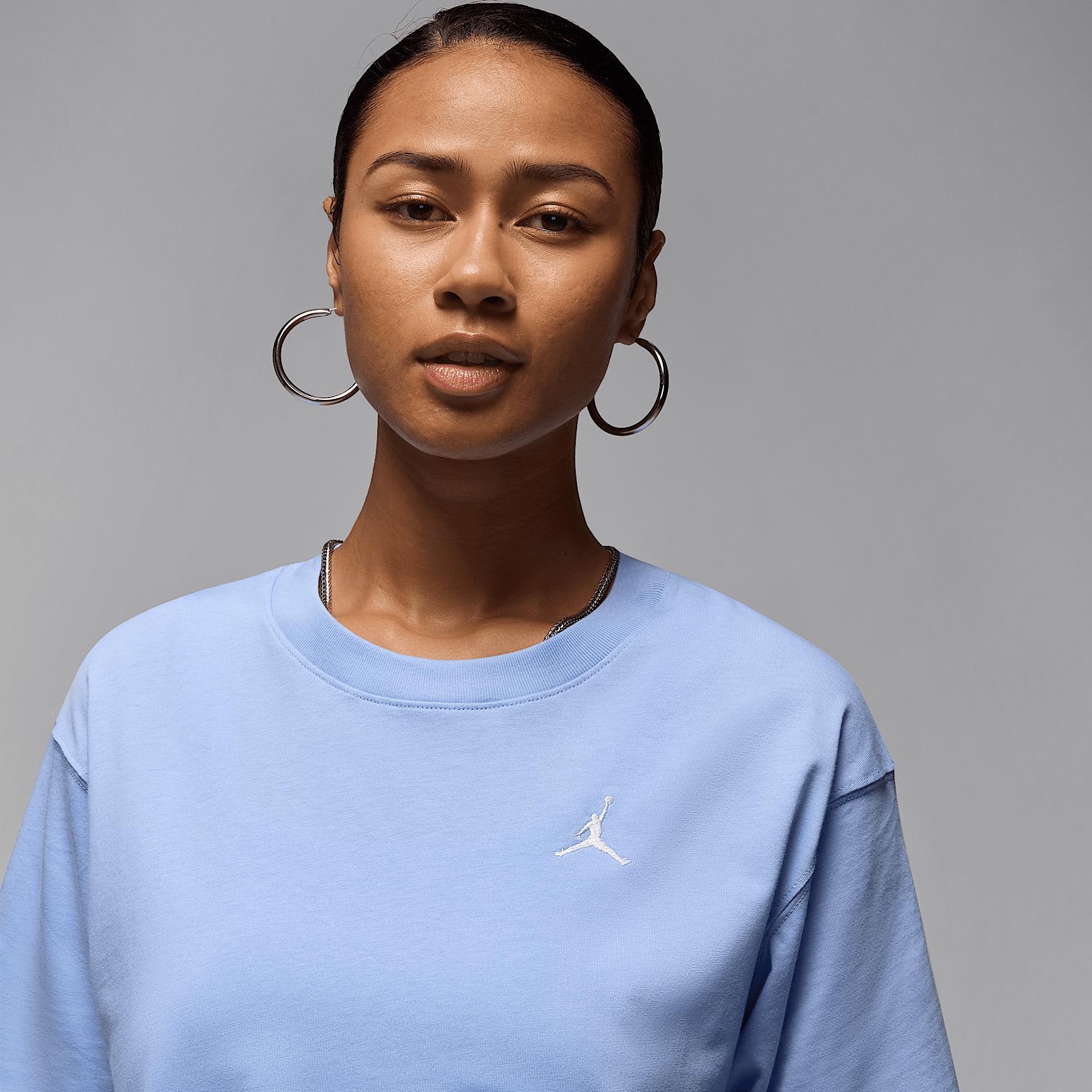 Womens Jordan Essentials Top | FN4500-450 Product Image