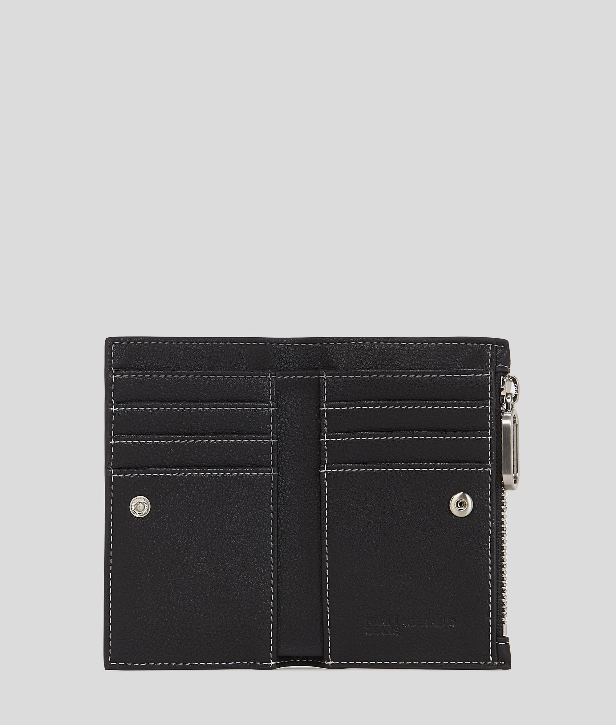 CHAIN BIFOLD WALLET Product Image