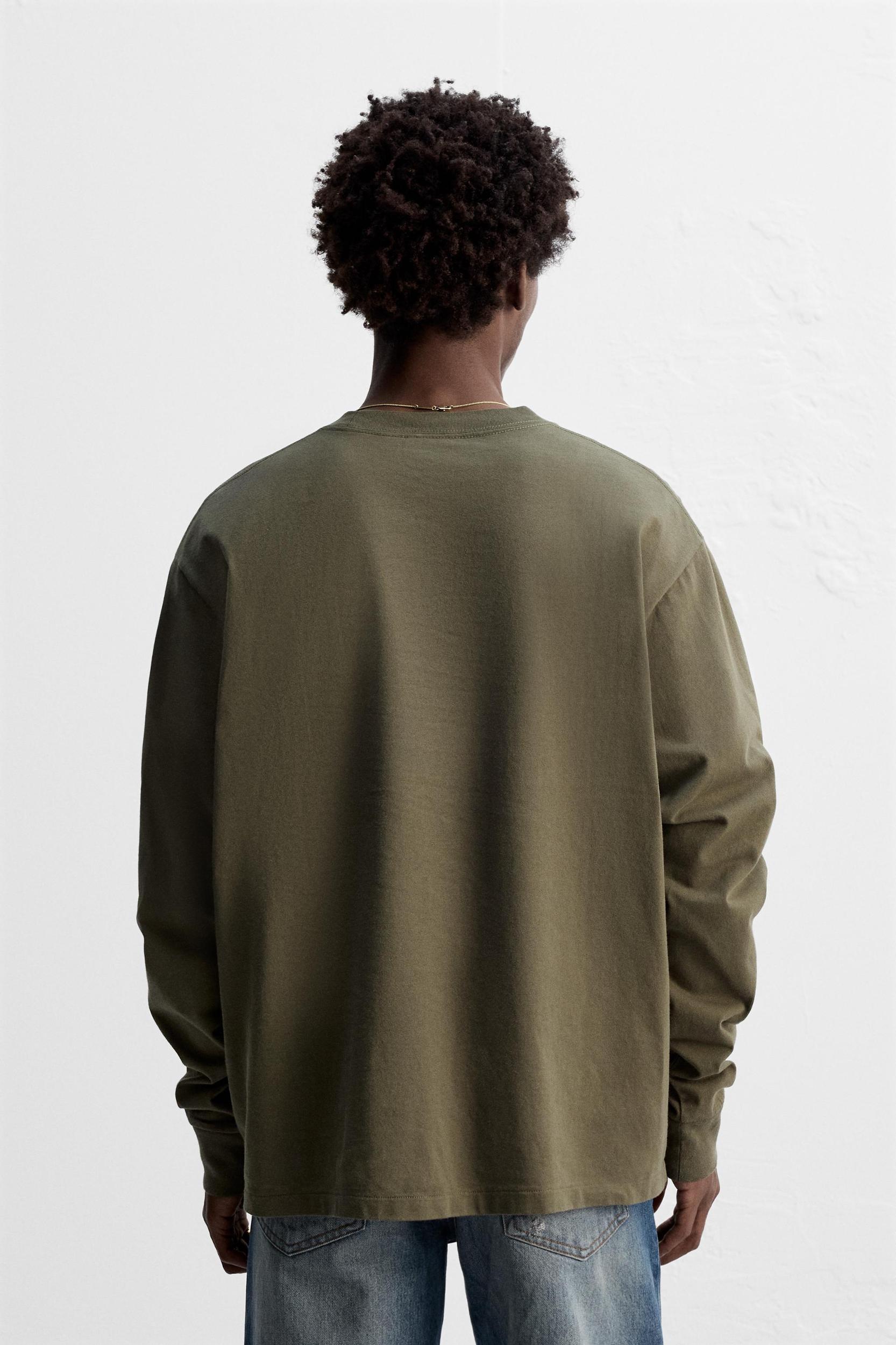 MEDIUM WEIGHT LONG SLEEVE T-SHIRT Product Image