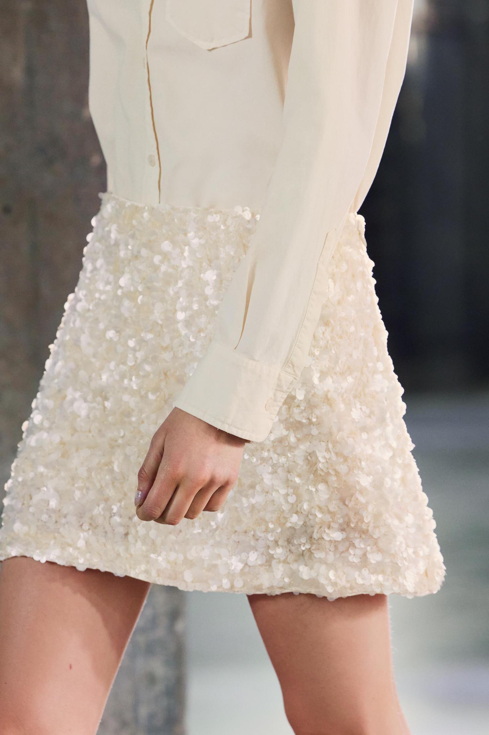 SEQUIN MINI SKIRT Product Image