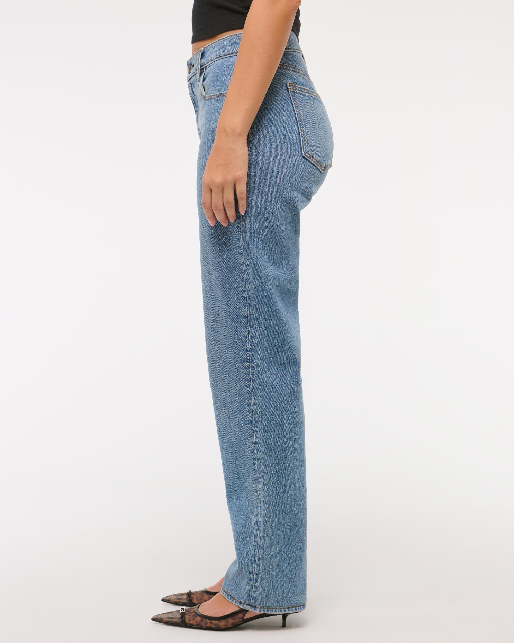 Curve Love Mid Rise 90s Straight Jean Product Image