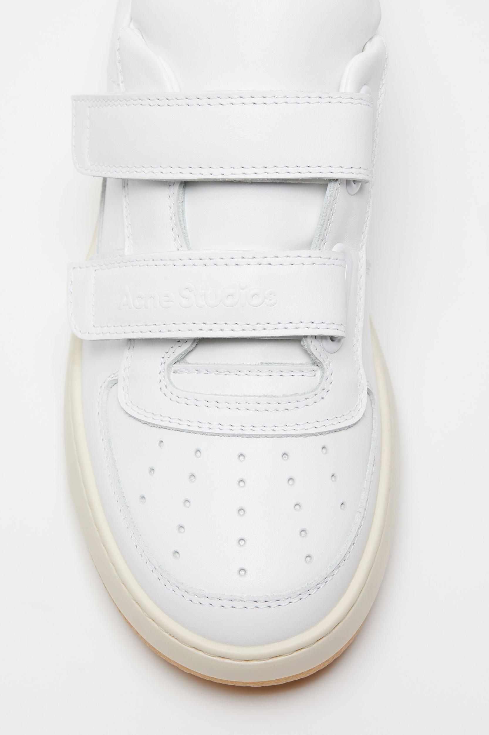 Velcro strap sneakers Product Image