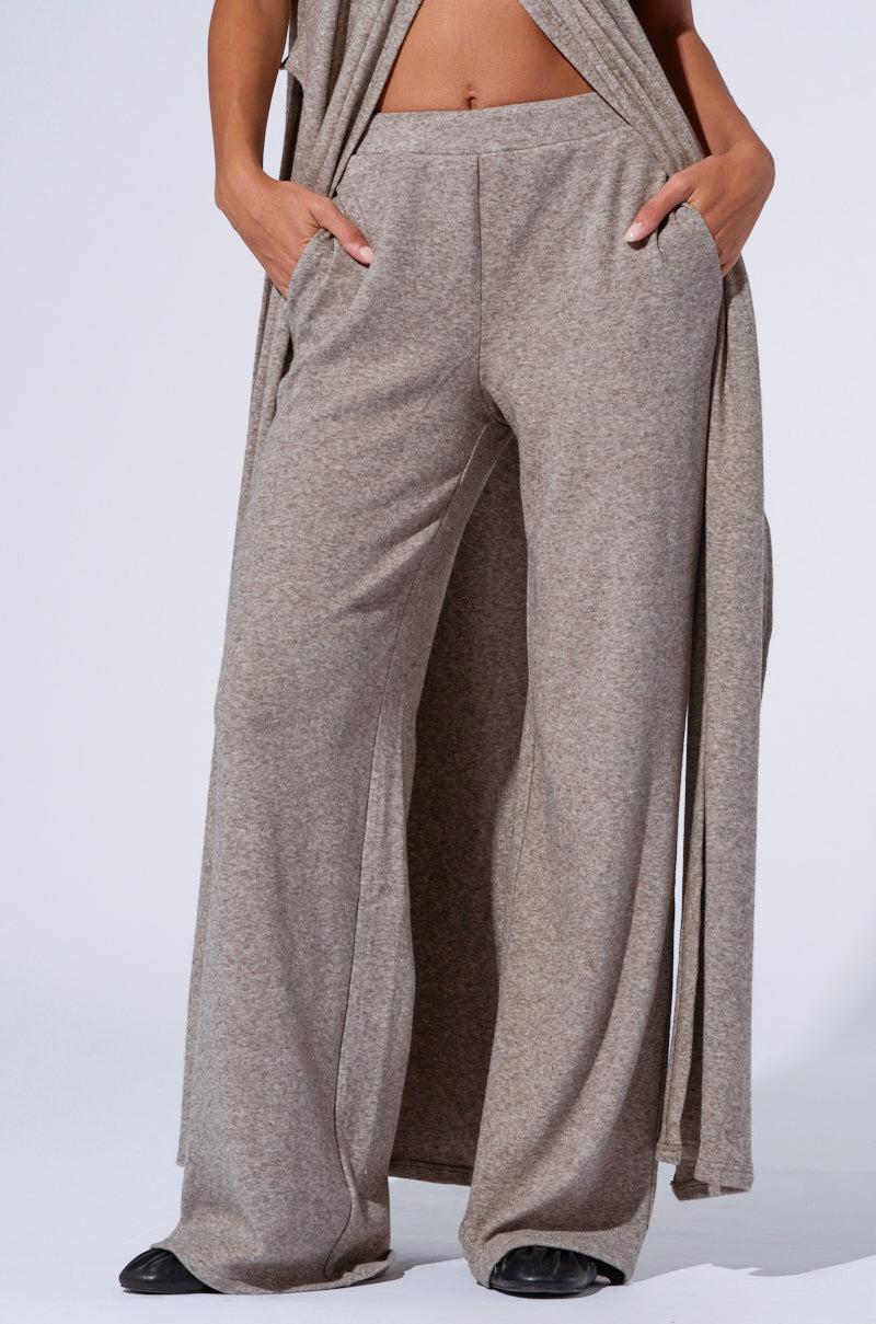VIBE OUT FLARE LEG KNIT PANT IN GREY Product Image