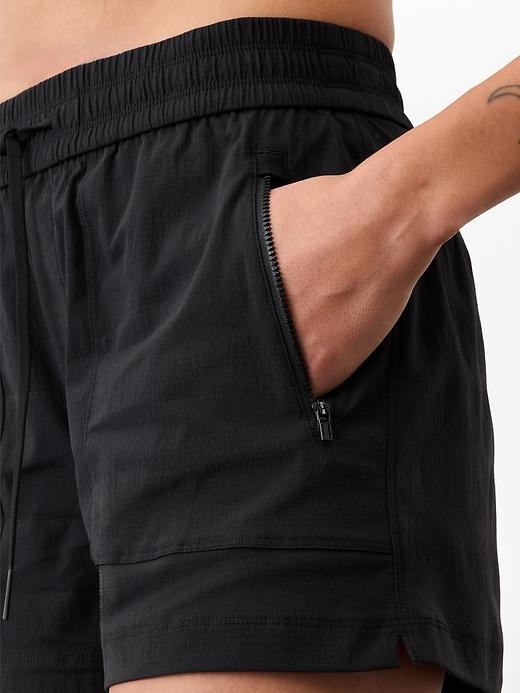 Trekkie North Mid Rise Short Product Image