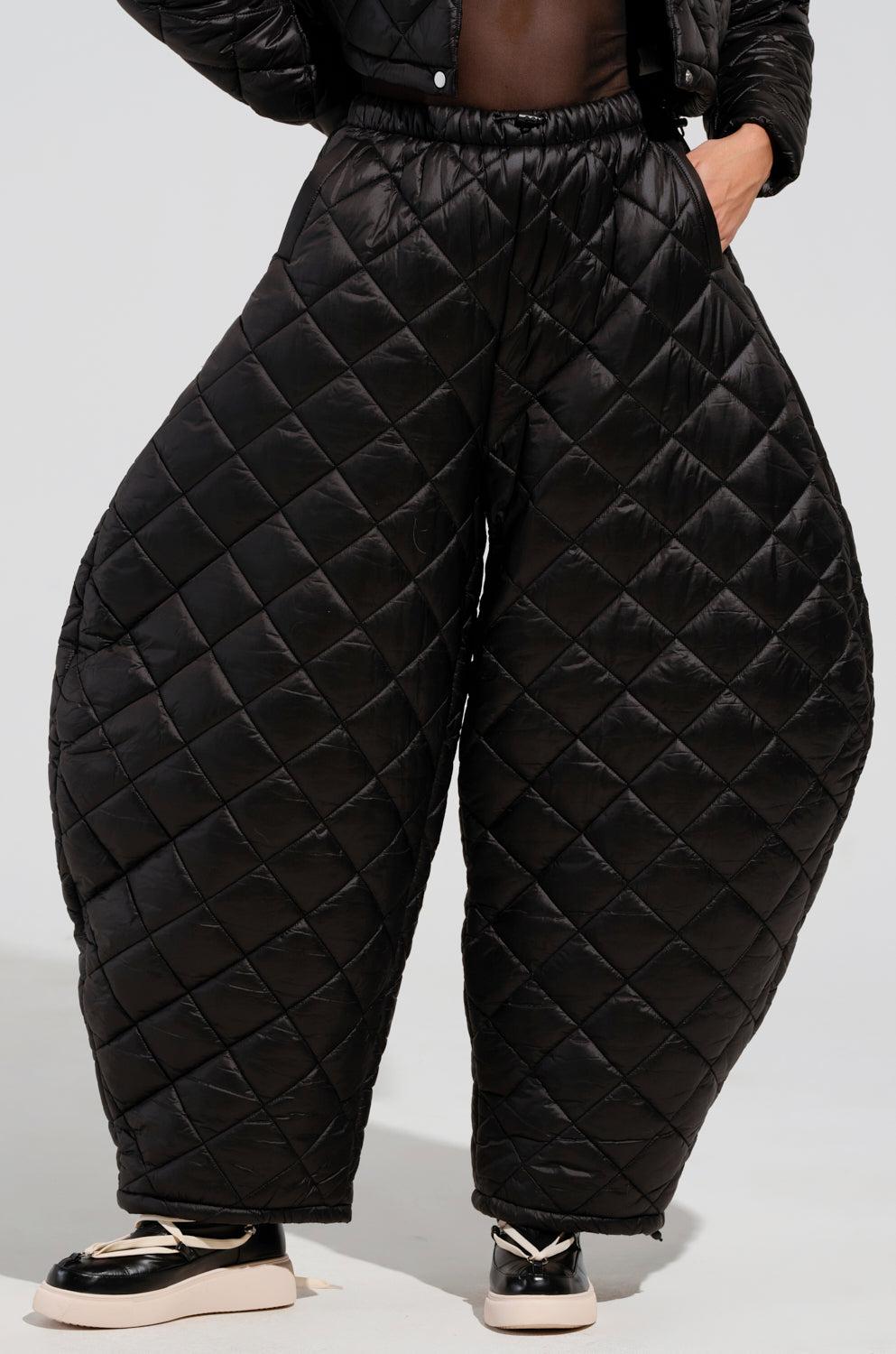 VIVI OVERSIZED PUFFER PANTS IN BLACK Product Image