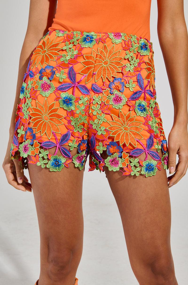 IRIS FLORAL SHORT Product Image