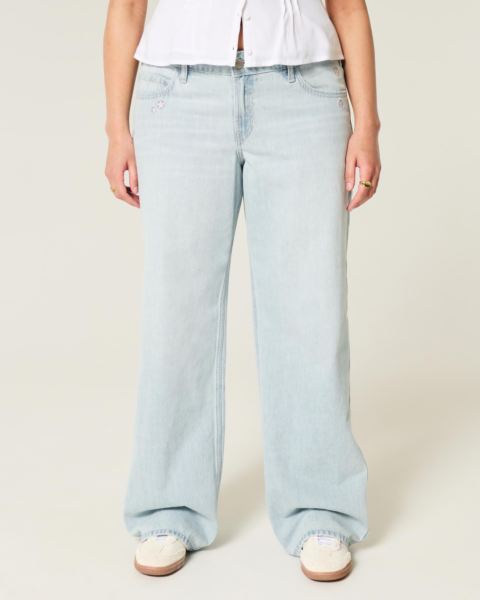 Low-Rise Light Wash Star Embroidery Baggy Jeans Product Image
