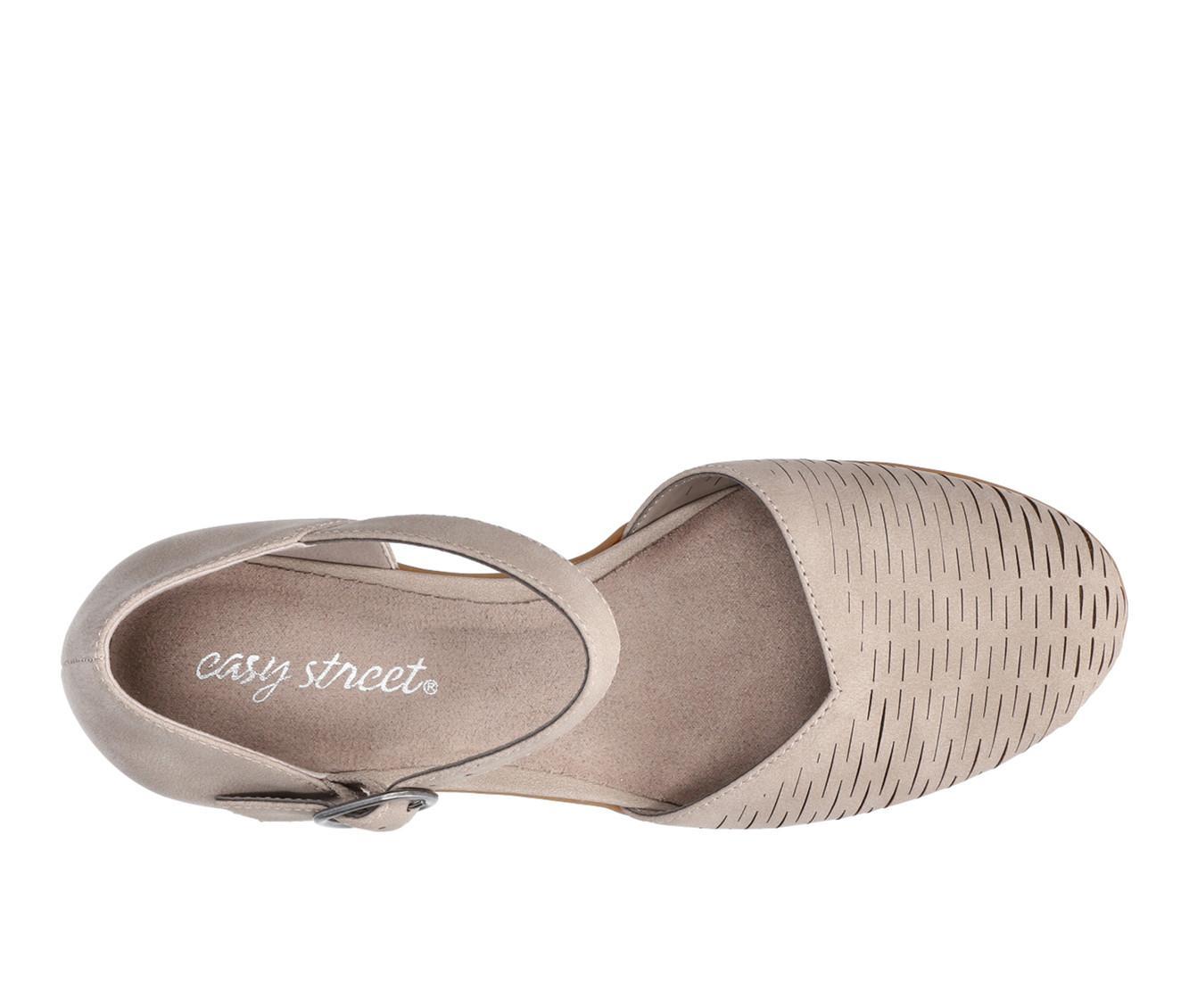 Women's Easy Street Justina Pumps Product Image