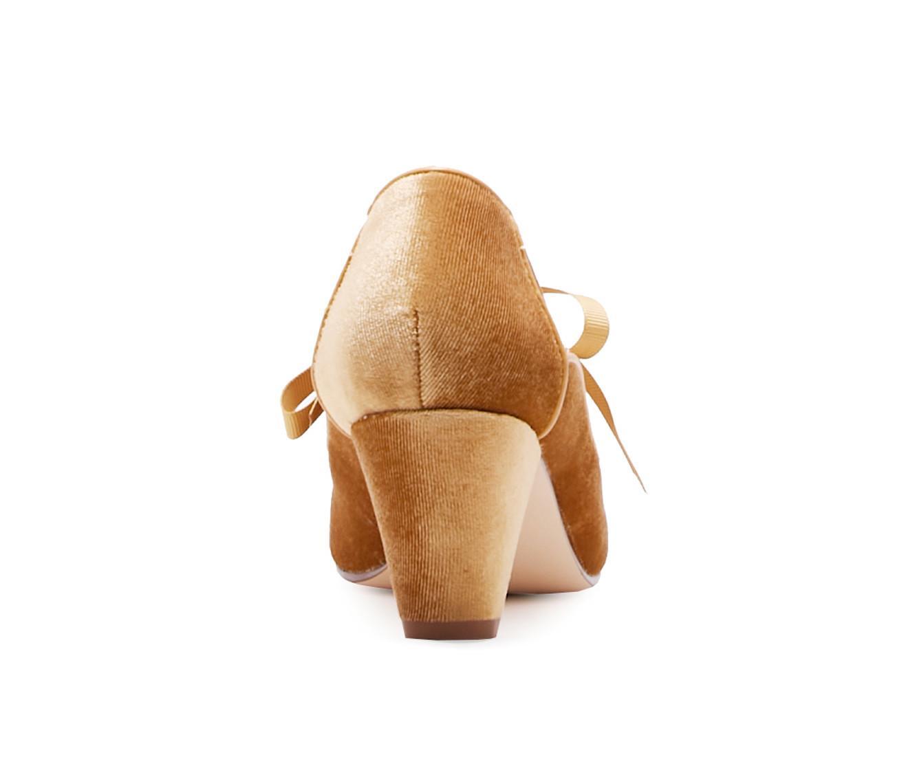 Women's Chelsea Crew Madison Oxford Pumps Product Image