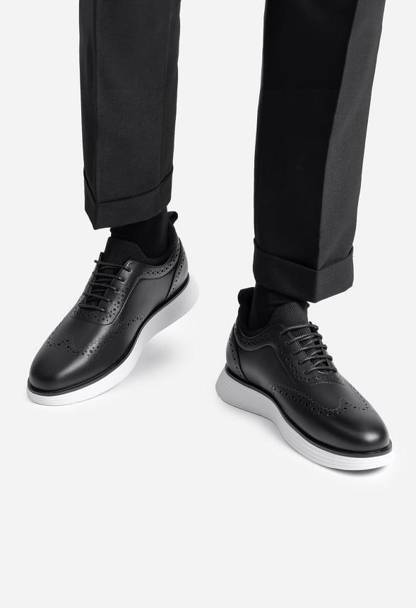 Men's Semi-Casual Wingtip Sneaker Product Image