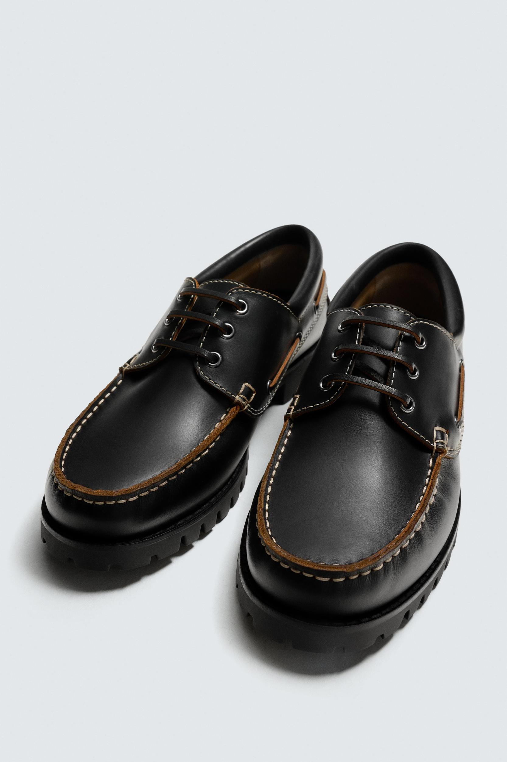 LEATHER BOAT SHOES Product Image