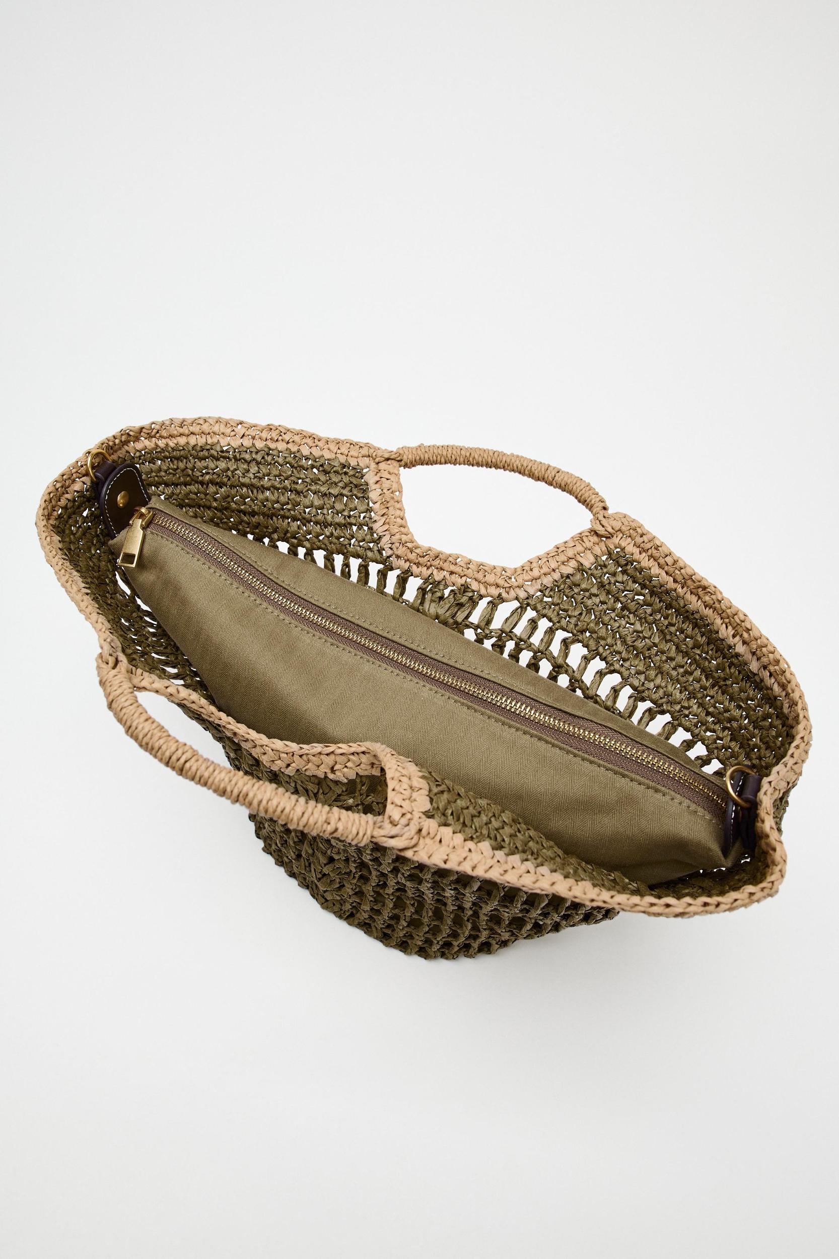 WOVEN BASKET BAG Product Image