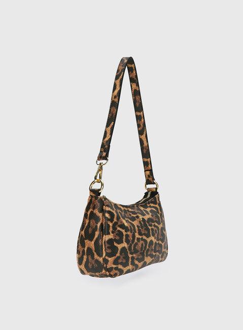 Piper Shoulder Bag Leopard Product Image