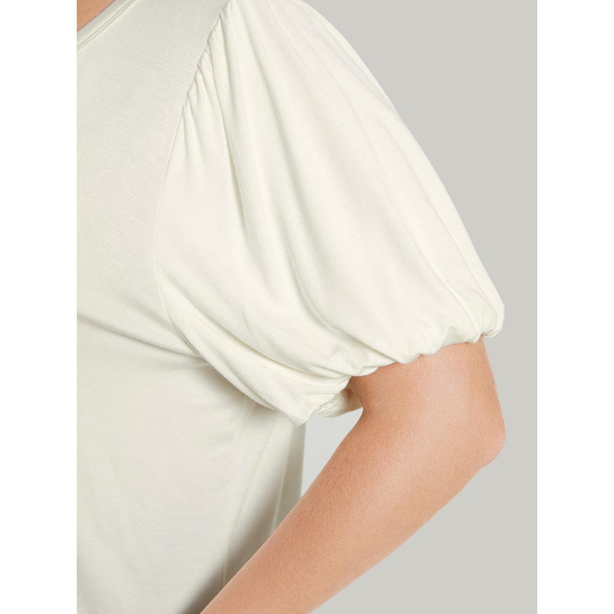 Plus Size Solid Puff Sleeve V Neck T-shirt White Women Elegant Plain V-neck Dailywear T-shirts BloomChic 30/6X Product Image