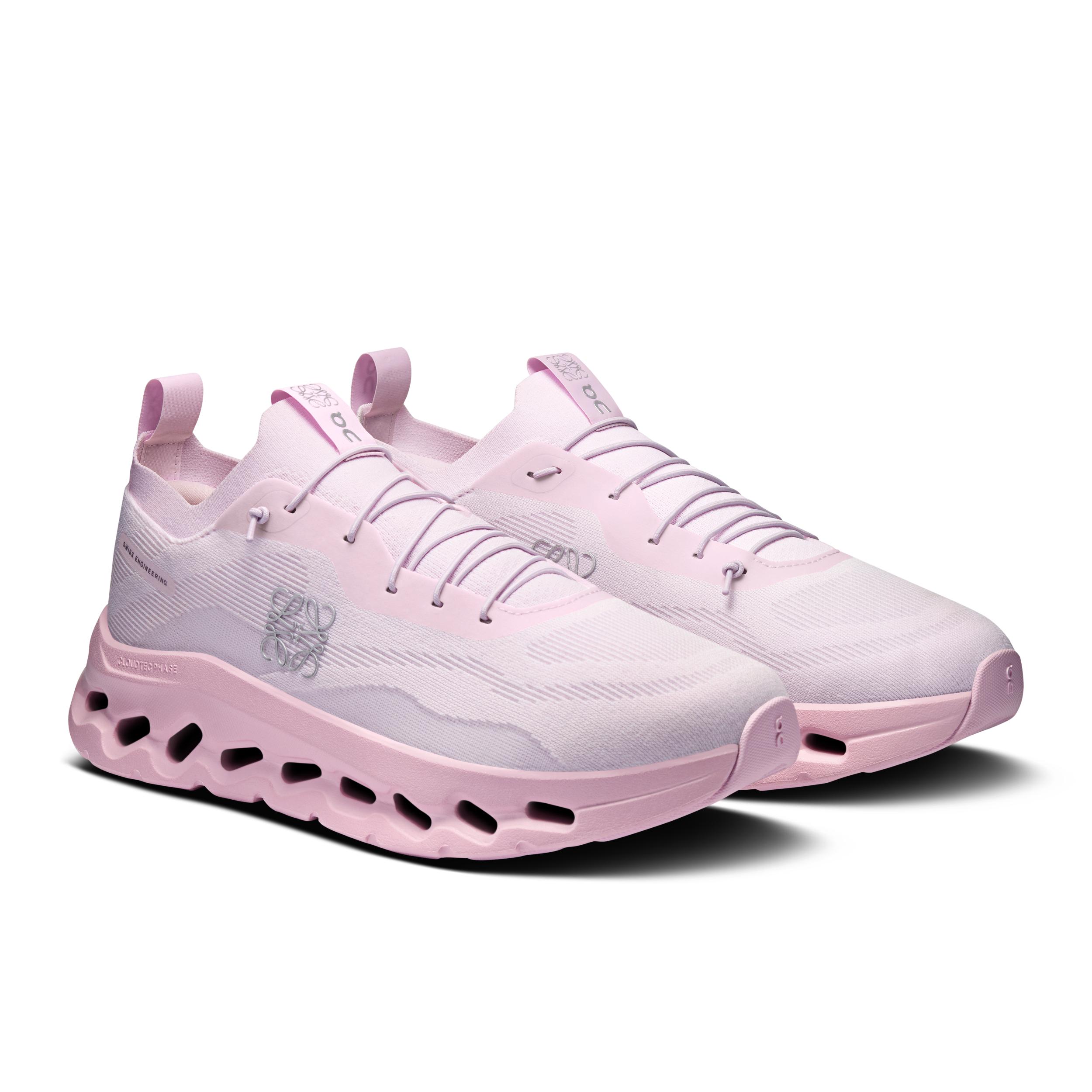 Cloudtilt LOEWE: Women's Lifestyle Shoe Product Image