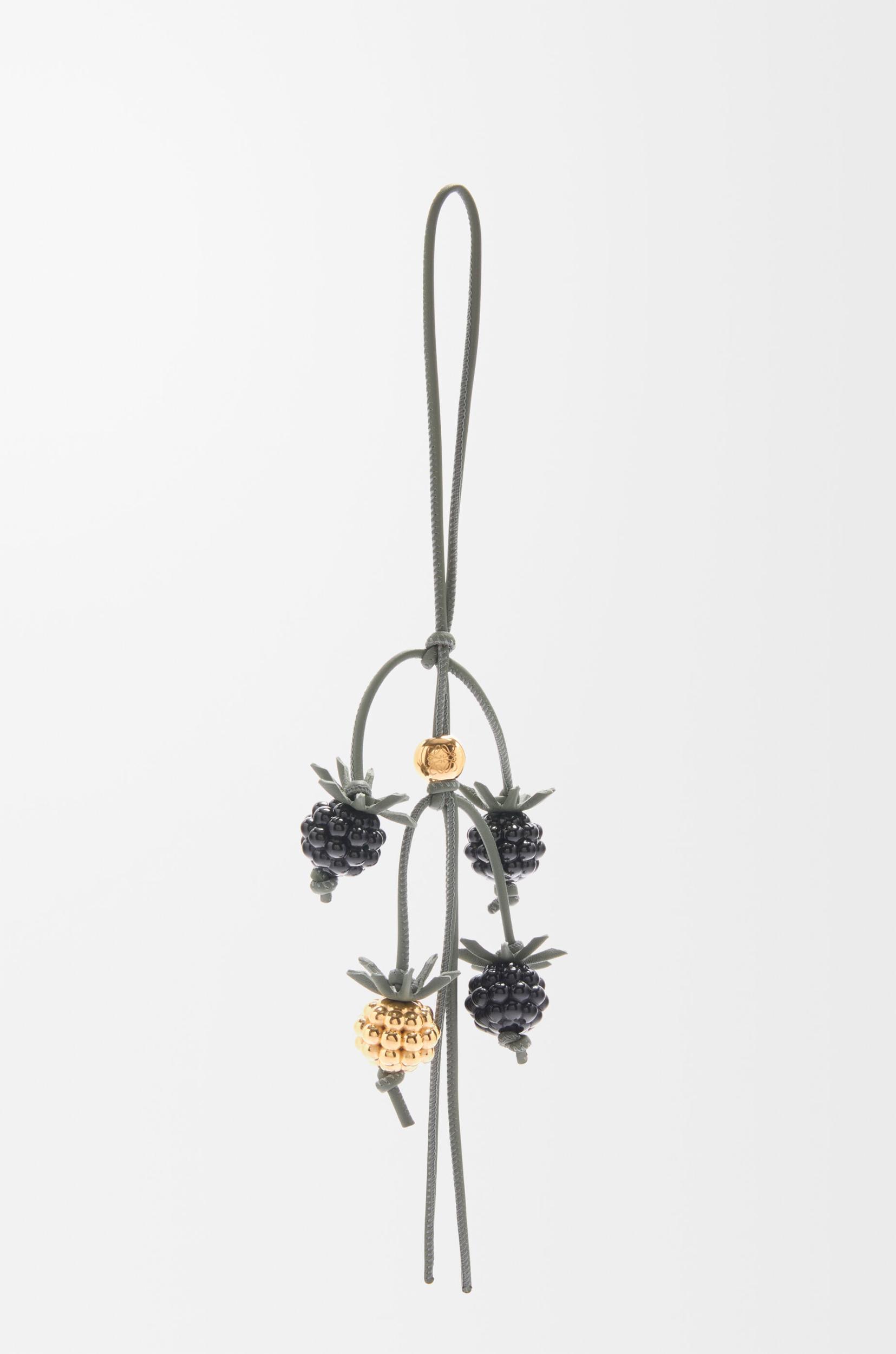 Berry charm in classic calfskin Product Image