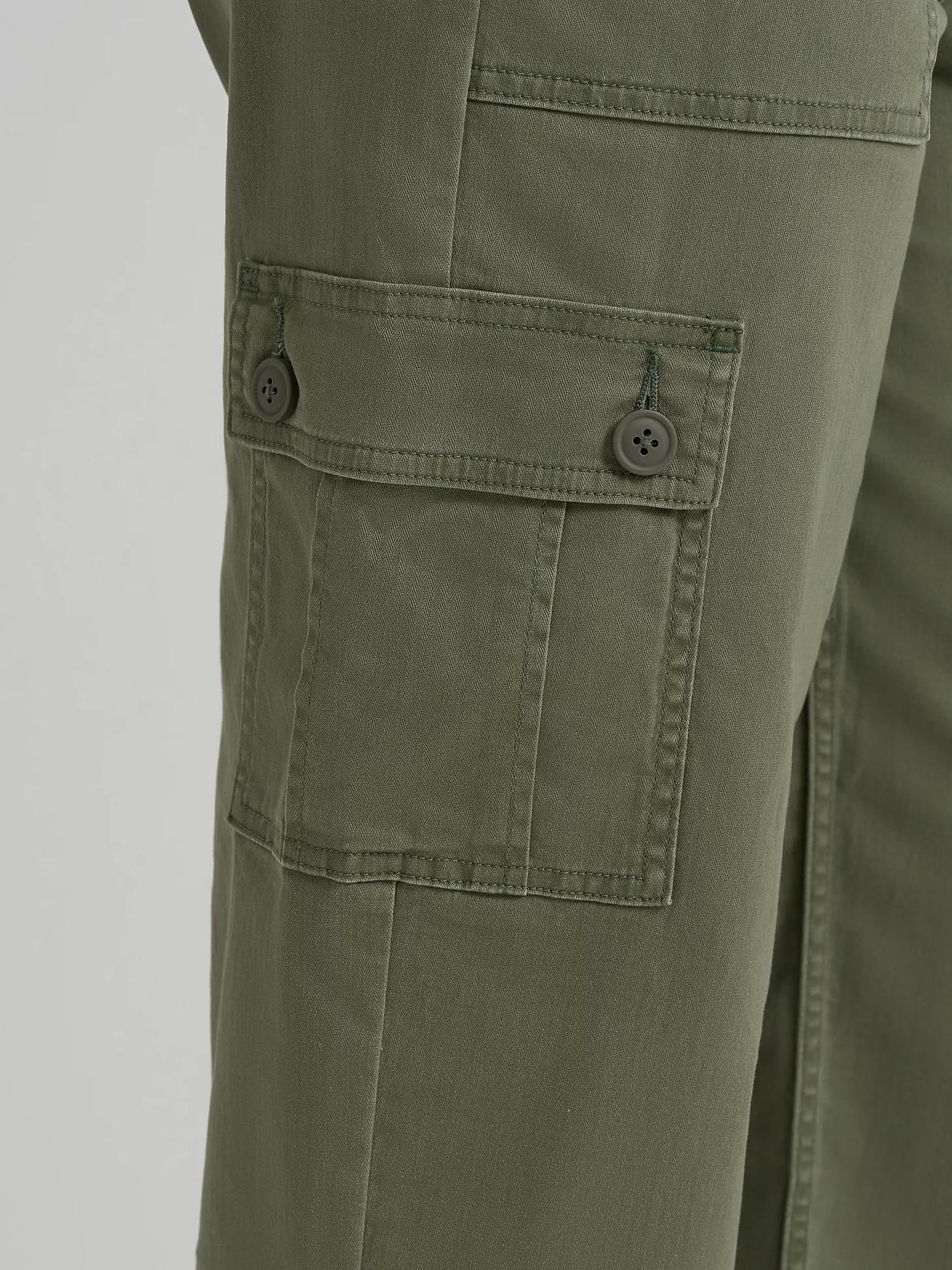 Women's Loose Straight Cargo Pant | Women's Pants | Lee® Product Image