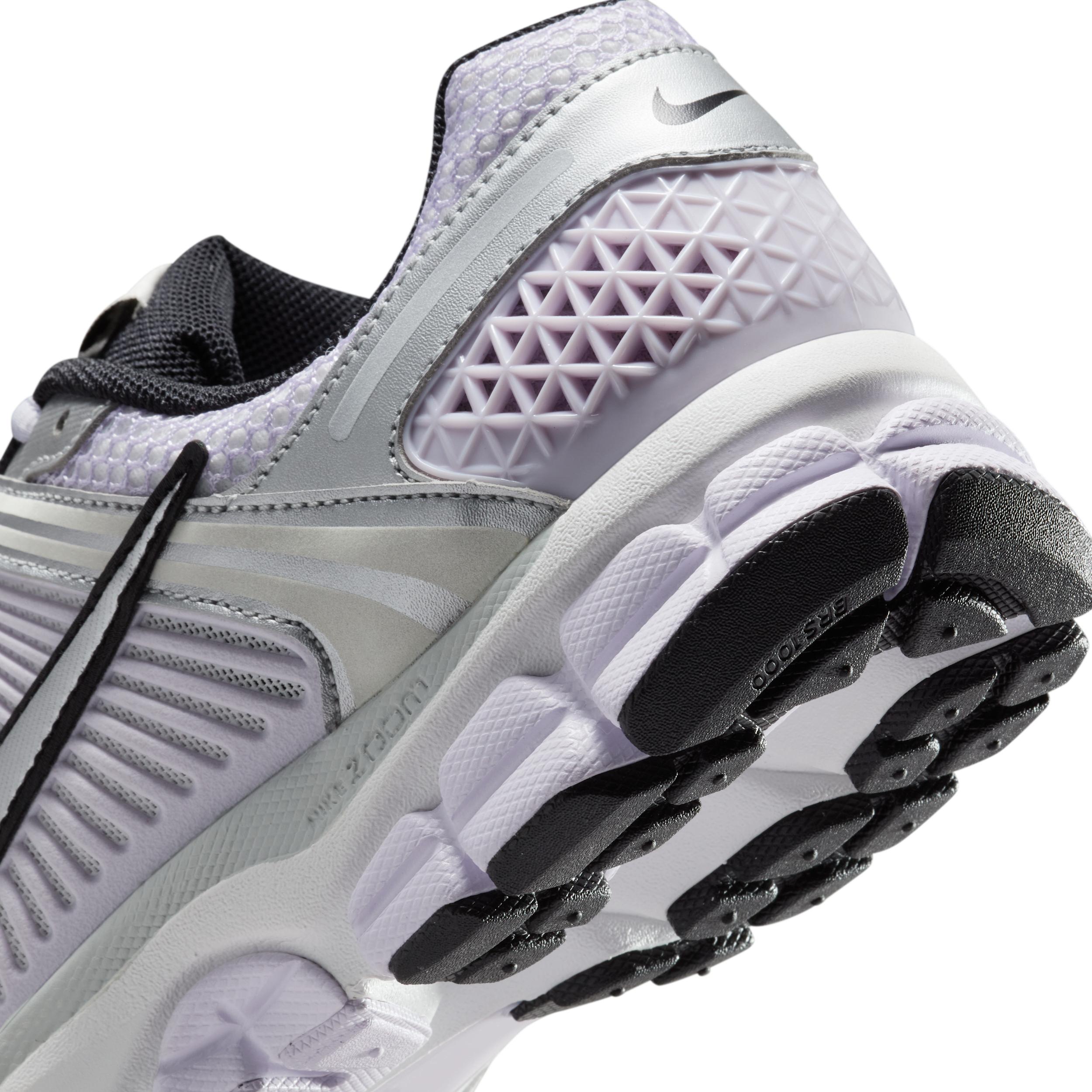 Nike Womens Zoom Vomero 5 Shoes | IB7253-500 Product Image