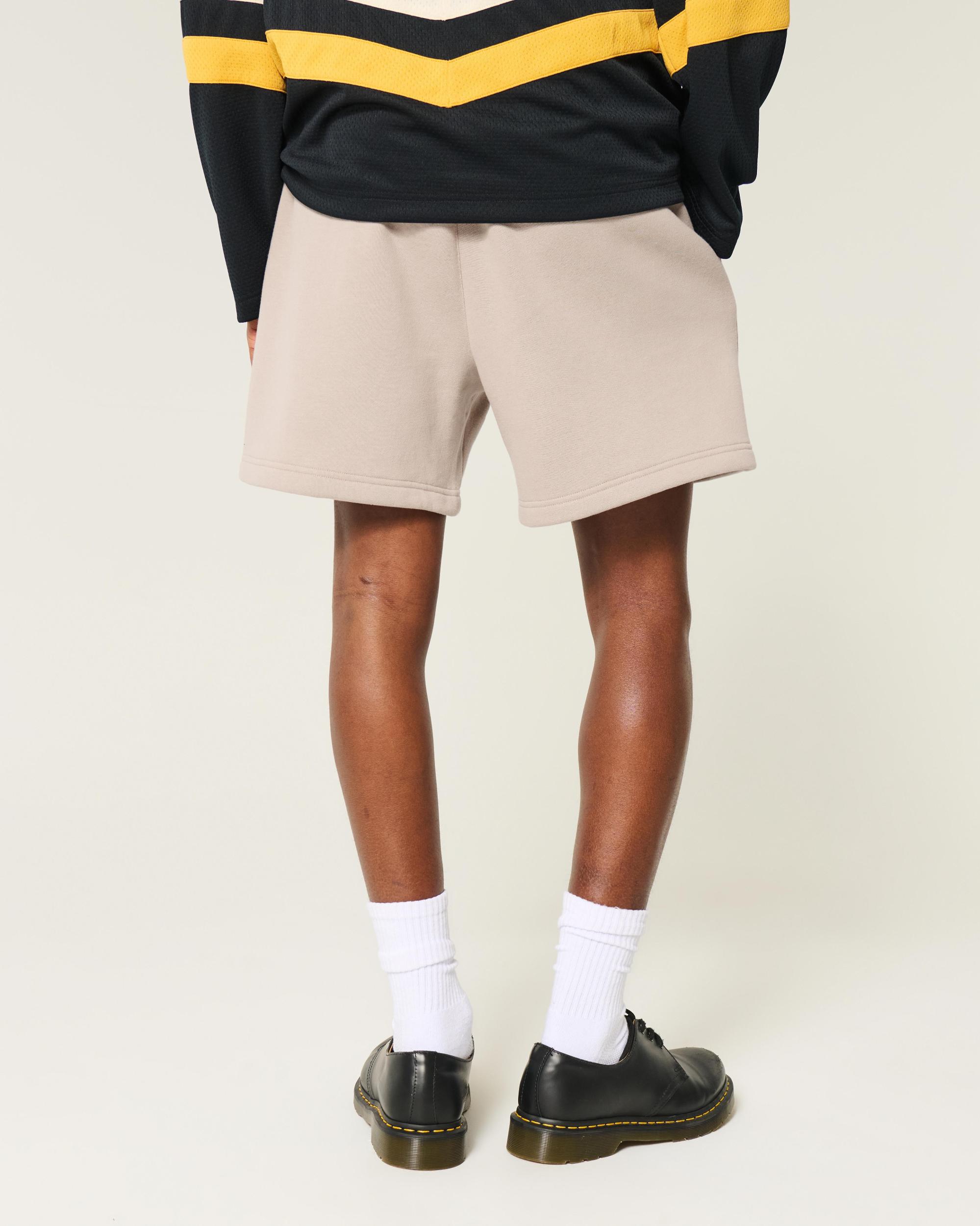 Mid-Thigh Loose Fleece Shorts Product Image