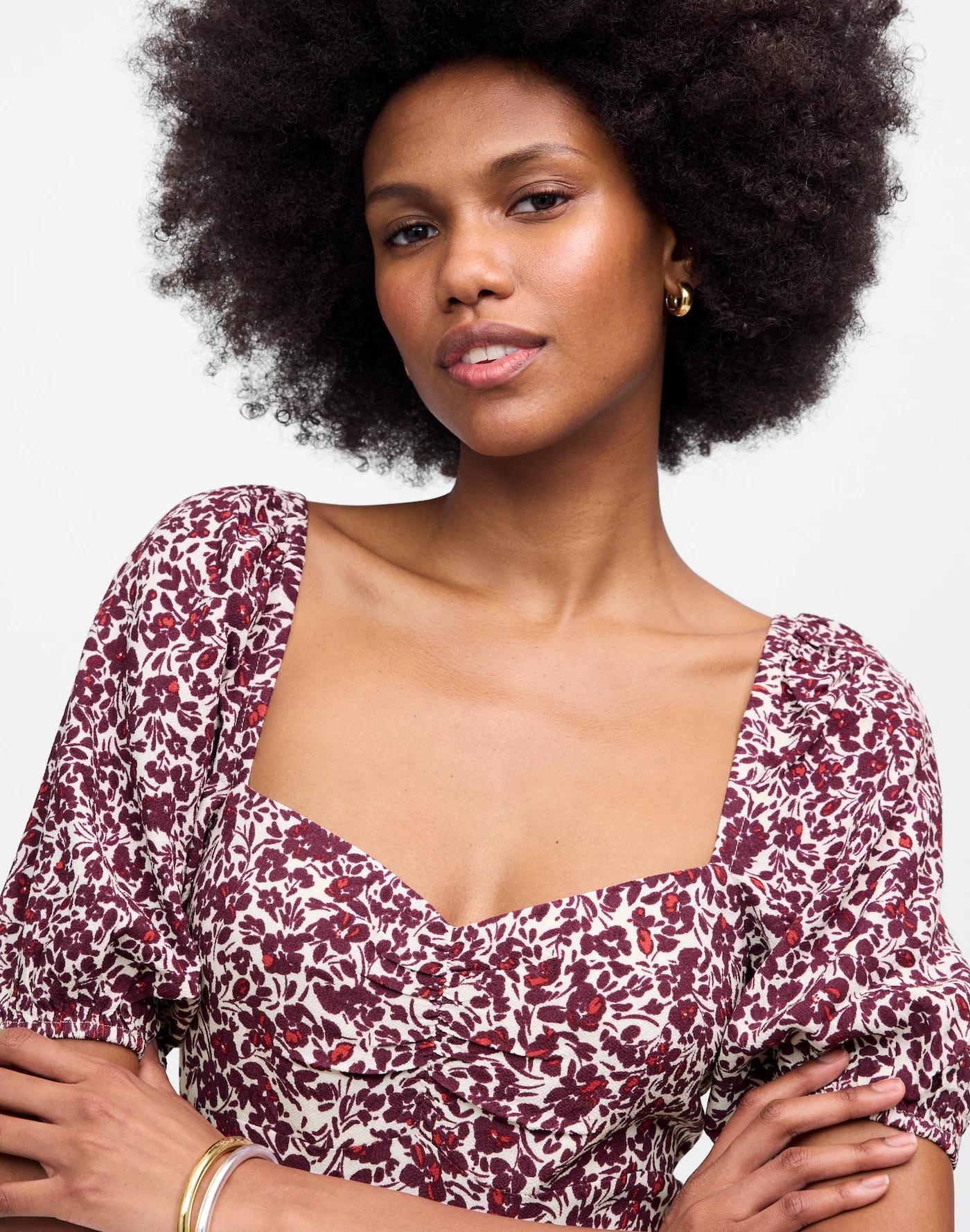 Puff Sleeve Sweetheart Midi Dress in Floral Product Image