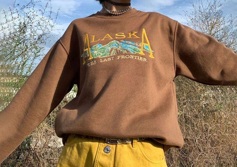 Lettering Sweatshirt Product Image