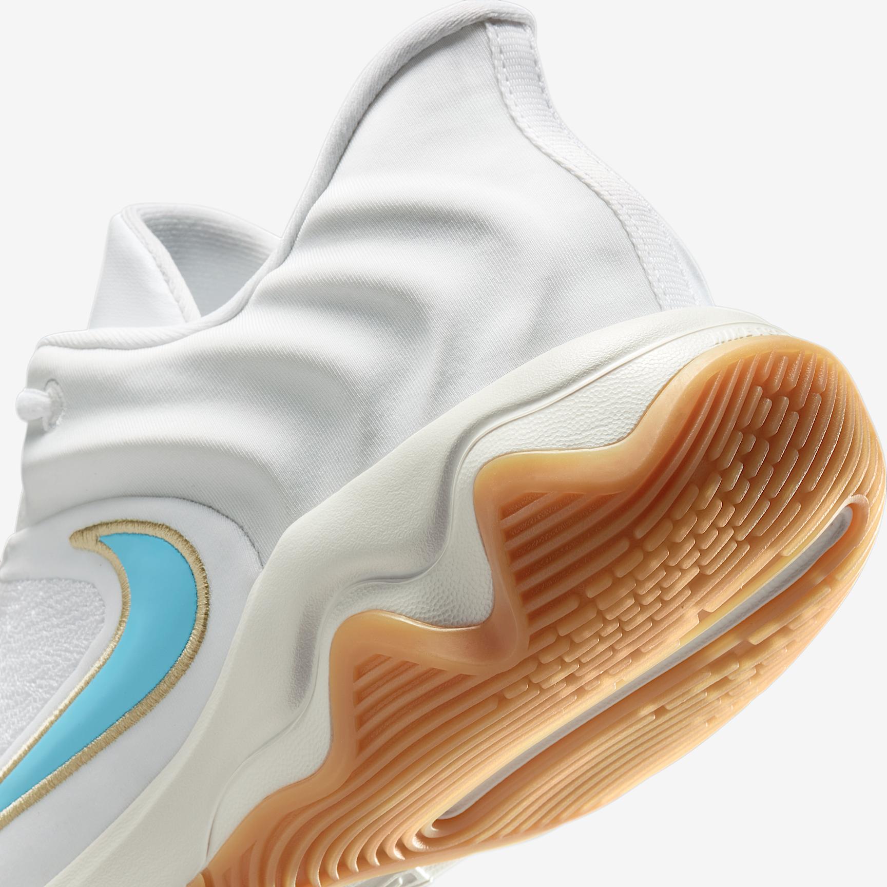 Nike Men's Giannis Immortality 4 Basketball Shoes Product Image