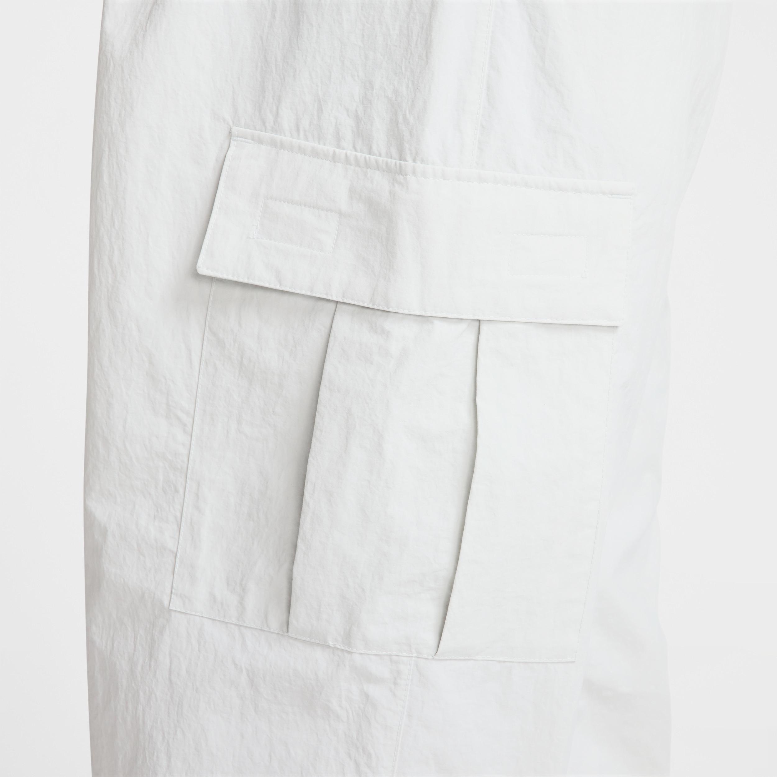 Nike Men's Club Woven Cargo Pants Product Image