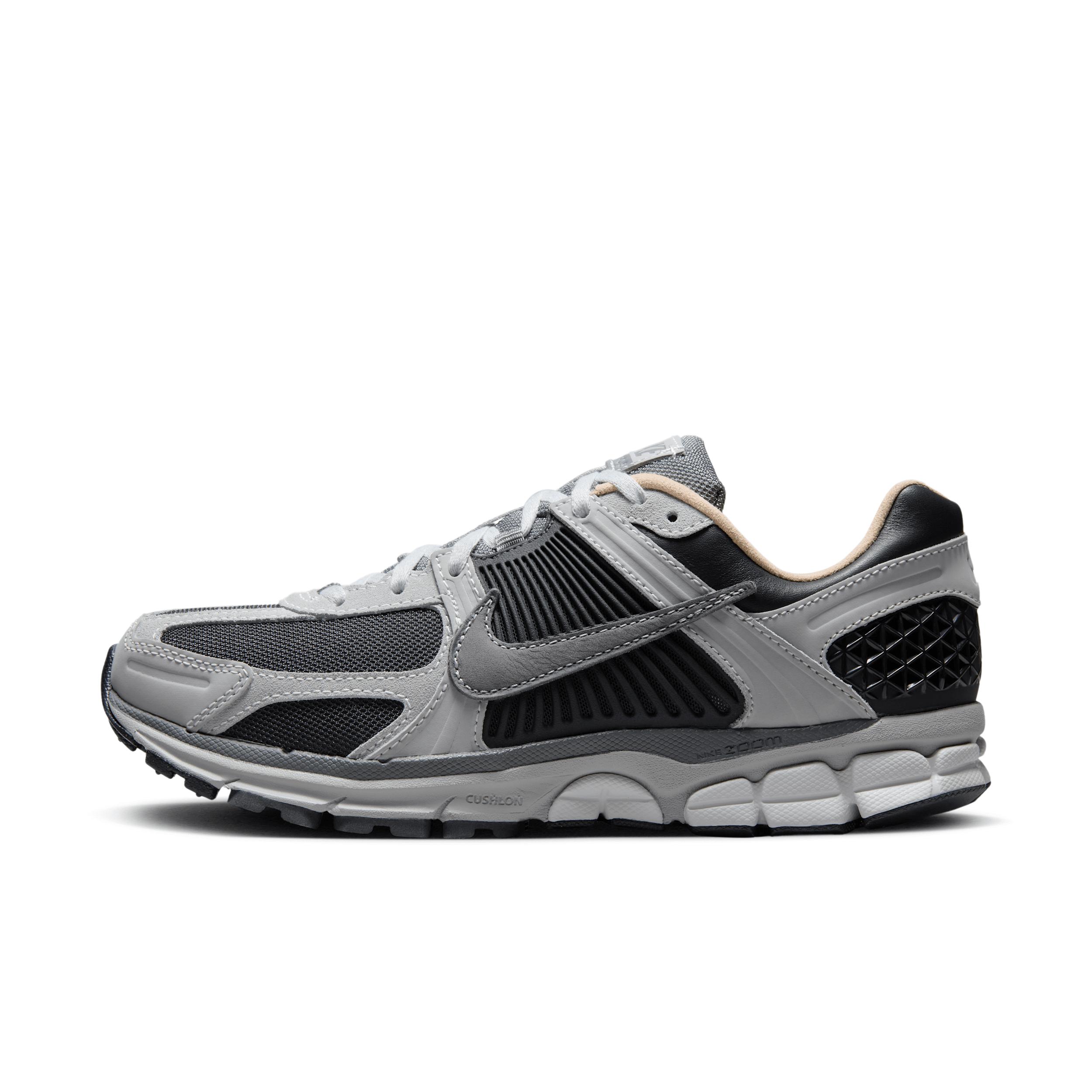 Nike Mens Zoom Vomero 5 Shoes | IB4004-701 Product Image