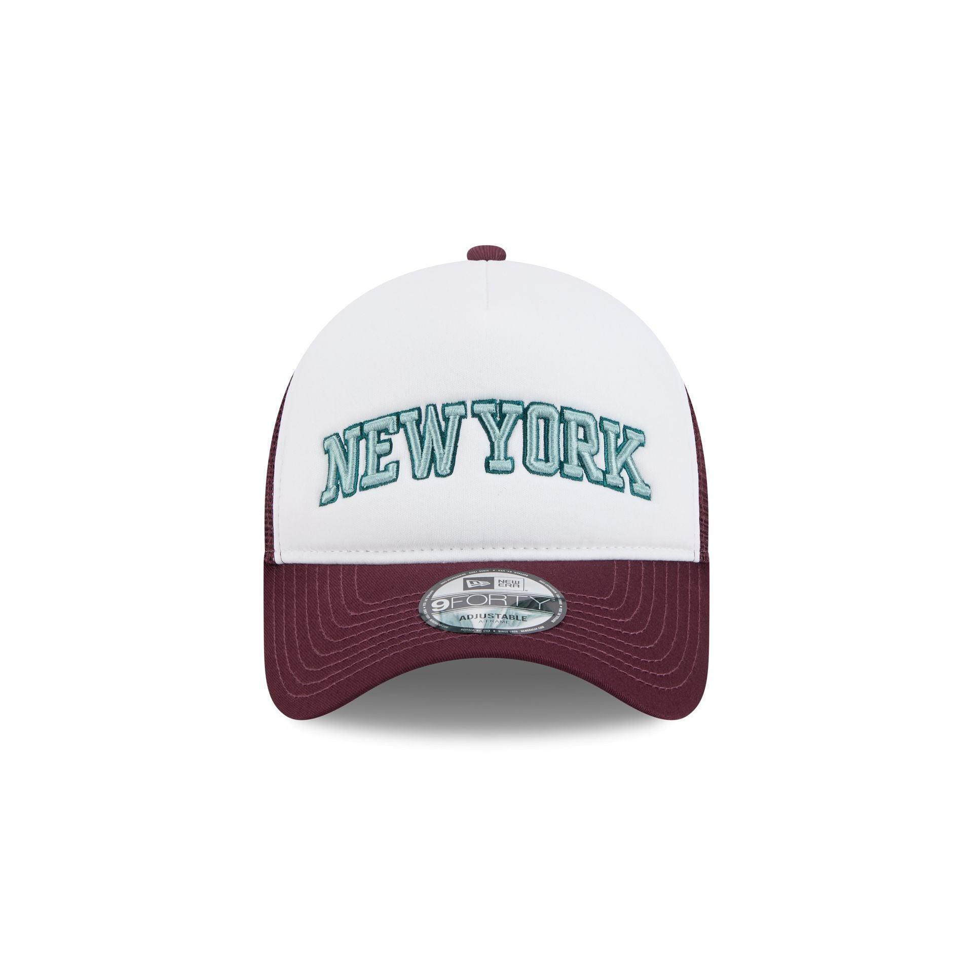 New York Knicks Optic White 9FORTY A-Frame Snapback Hat Male Product Image