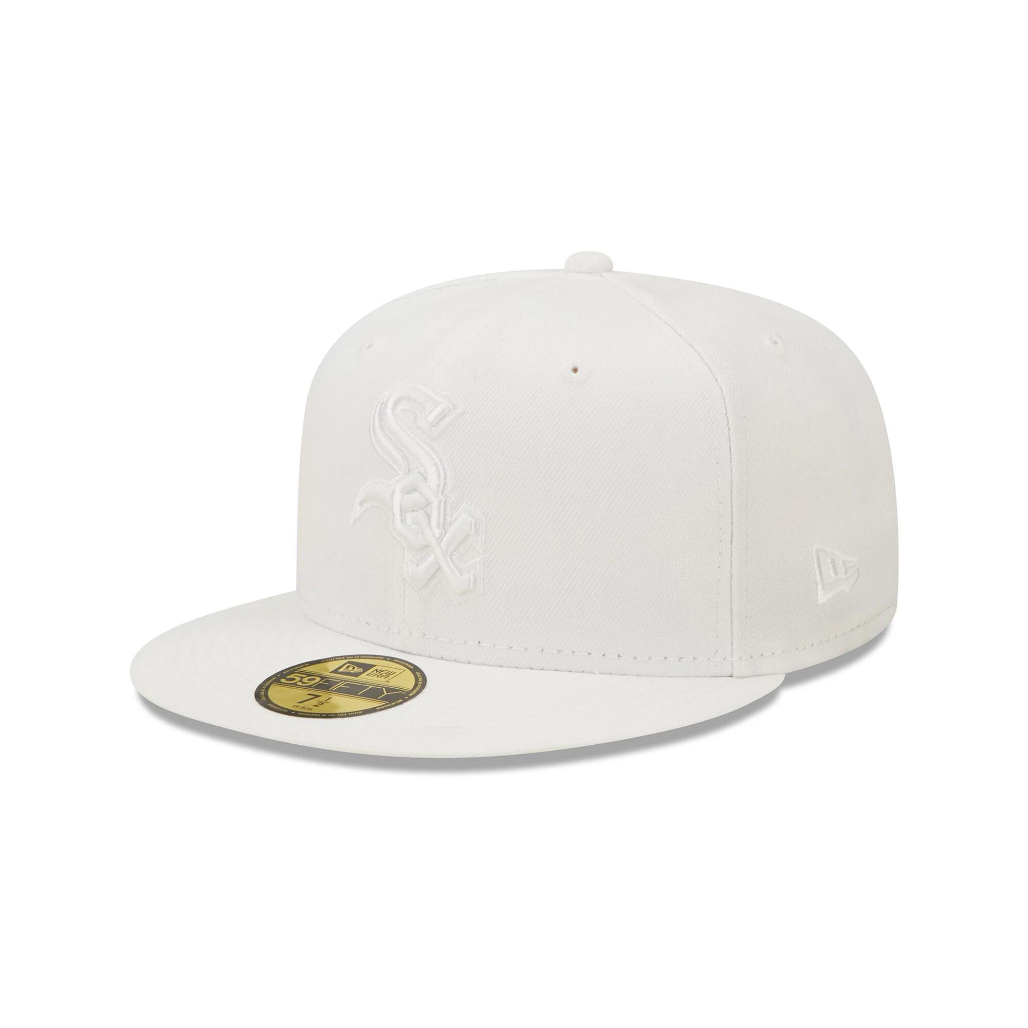 Men's New Era Chicago White Sox White on White 59FIFTY Fitted Hat, Size: 7 1/4 Product Image