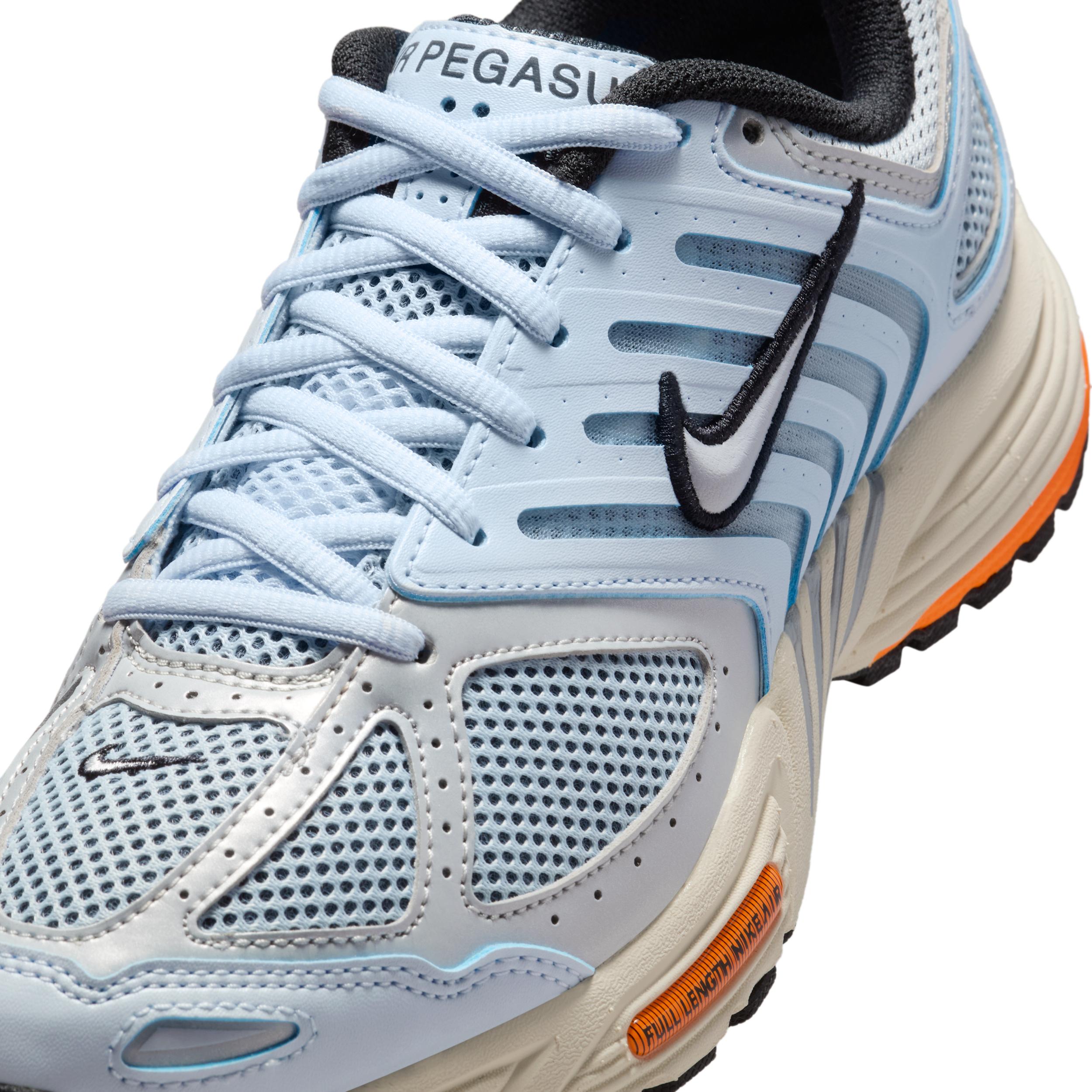 Nike Women's Air Pegasus 2005 Shoes Product Image