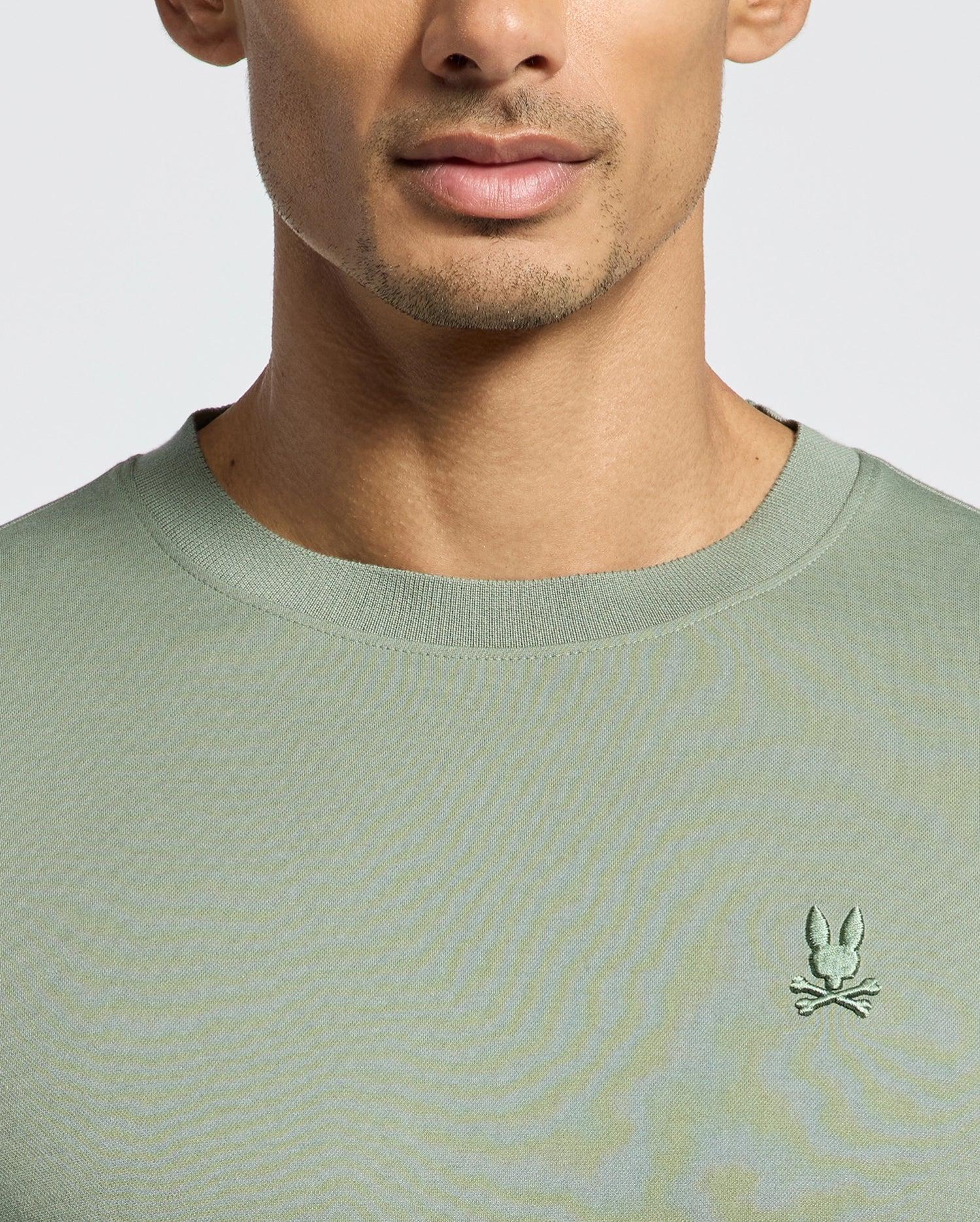 MENS BRYCE PERFORMANCE TEE - B6U490F200 Male Product Image