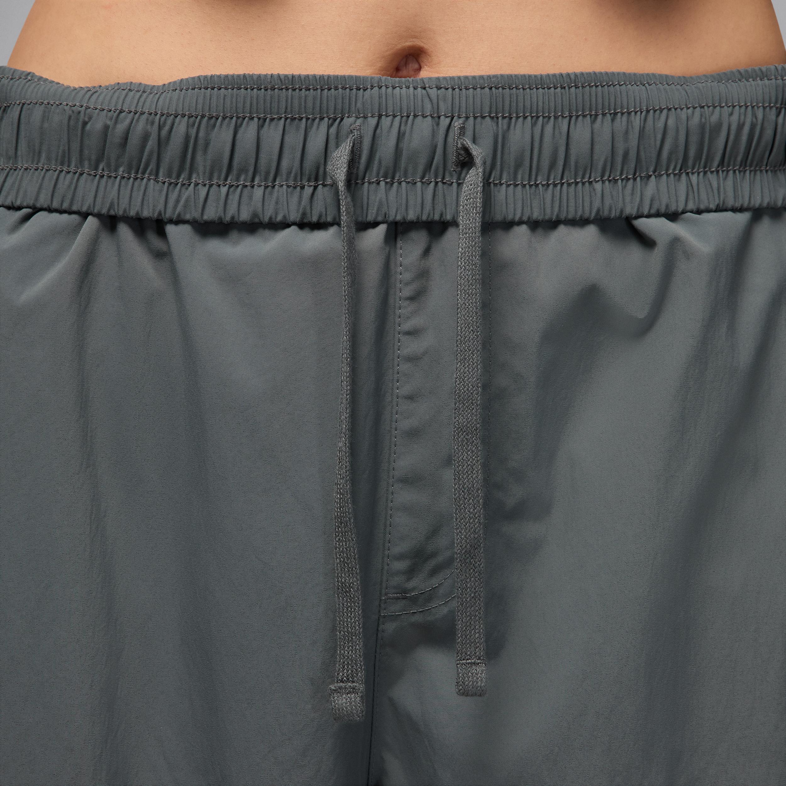 Womens Jordan Flight Chicago Parachute Pants | HM6144-068 Product Image