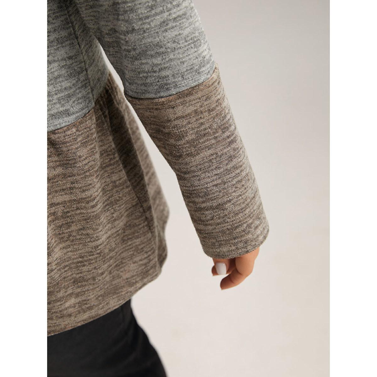 Plus Size Contrast Patchwork Gathered T-shirt Multicolor Women Casual Gathered Plain Round Neck Dailywear T-shirts BloomChic 14-16/1X Product Image