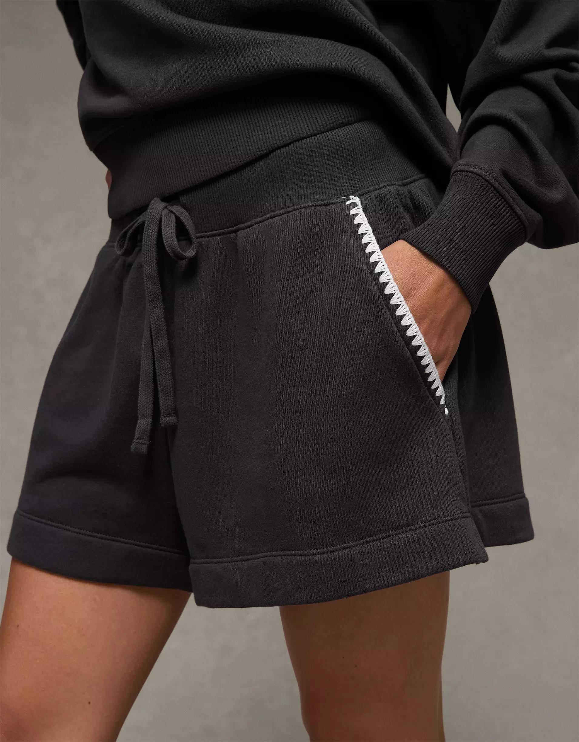 AE Contrast Stitch Fleece Short Product Image