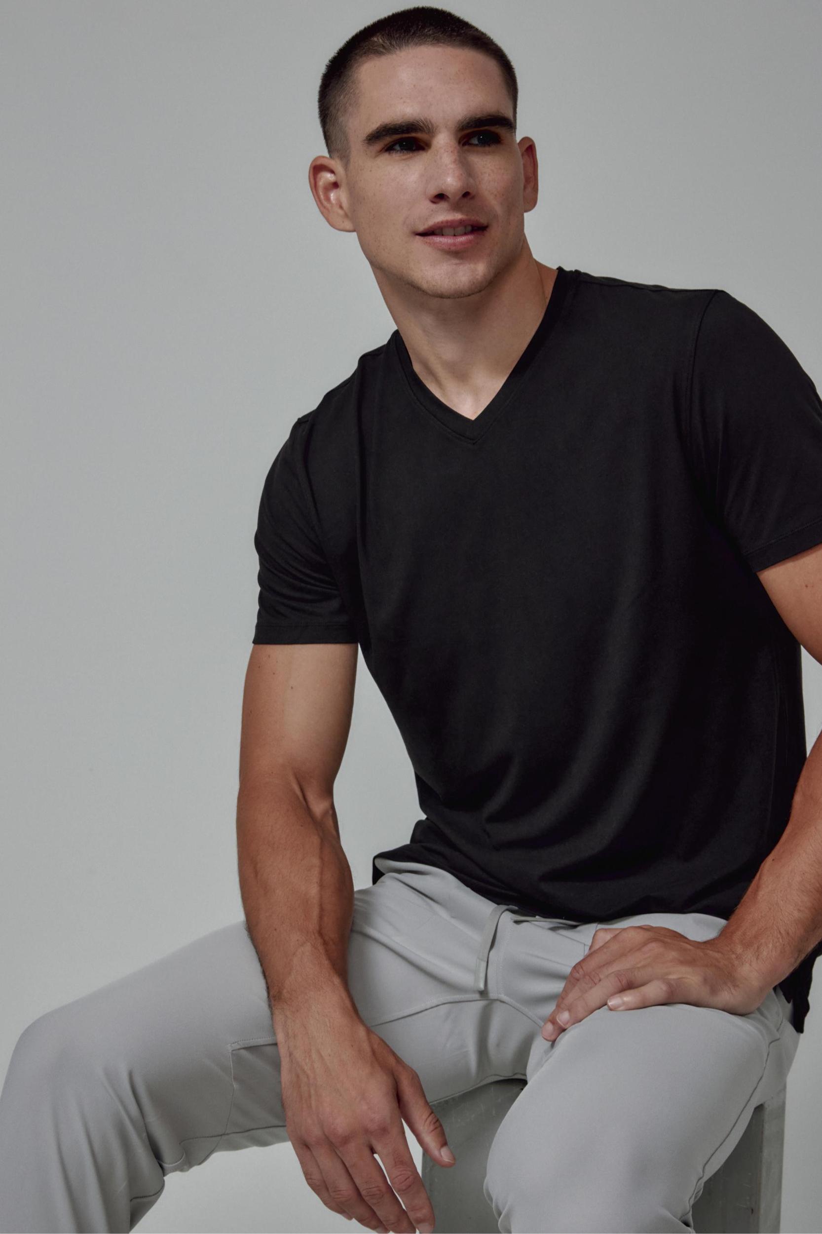 Core V-Neck Tee- Black Product Image