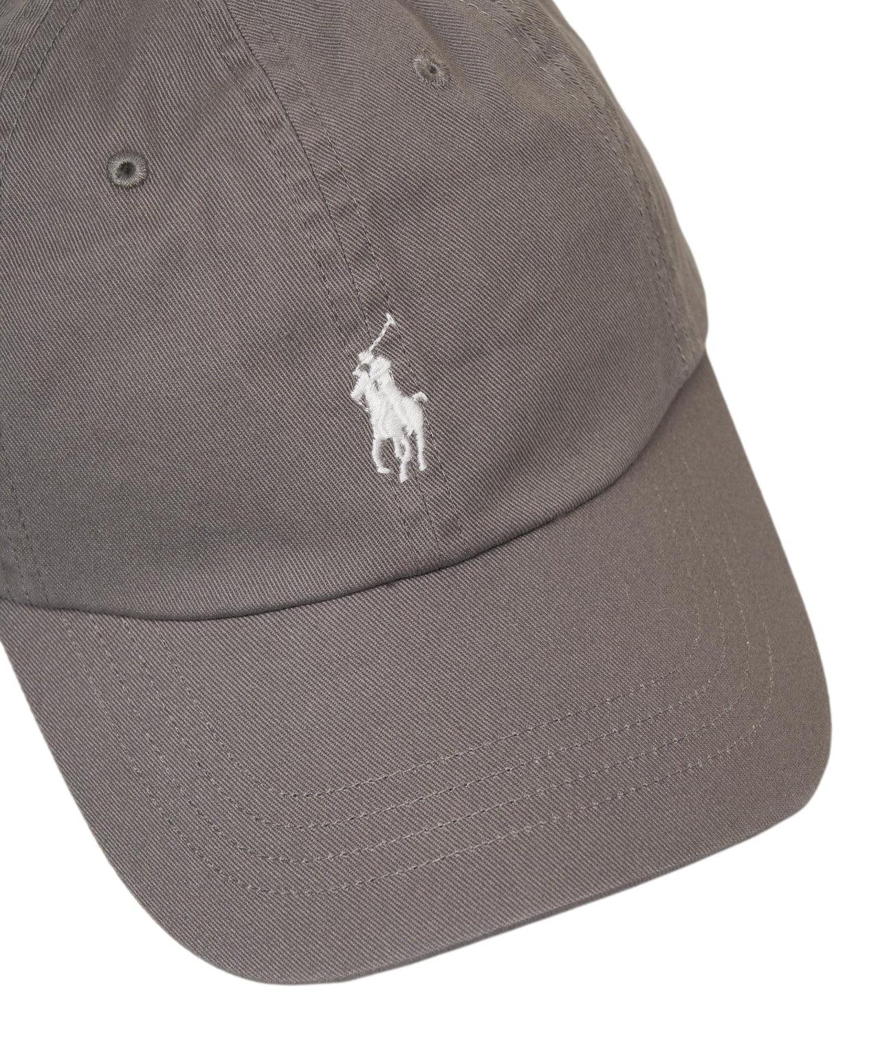 Baseball cap with logo embroidery Product Image