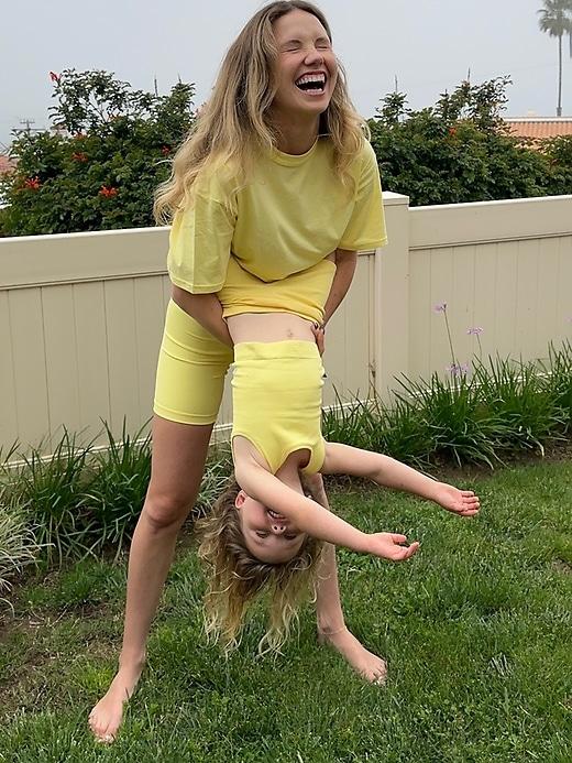 True Cotton Crop Tee Product Image