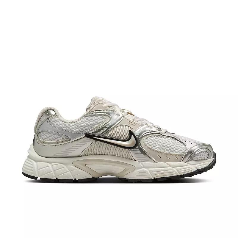 Nike Womens V5 RNR Shoes with Reflective Accents | HQ7901-107 Product Image