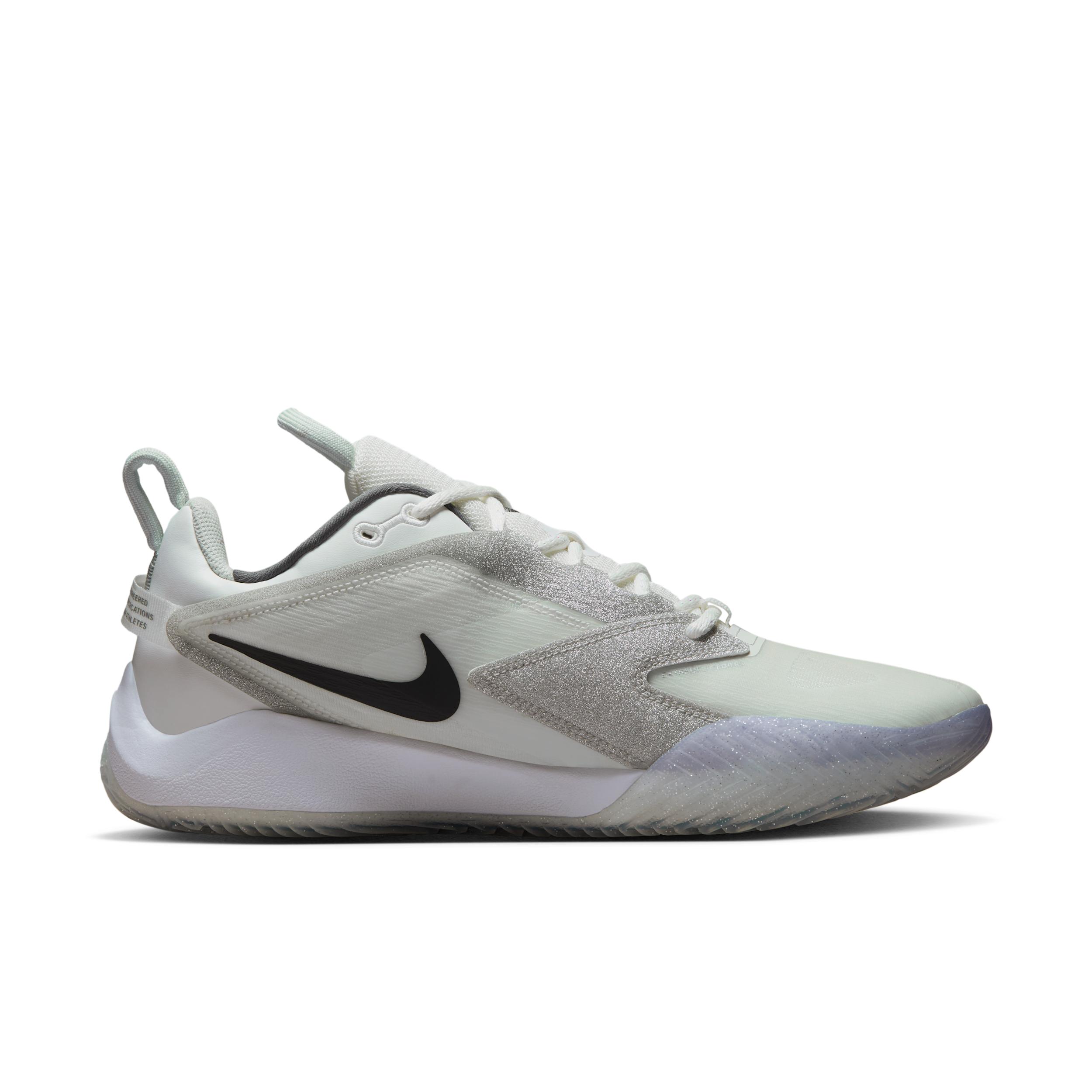 Nike Women's HyperAce 3 SE Volleyball Shoes Product Image