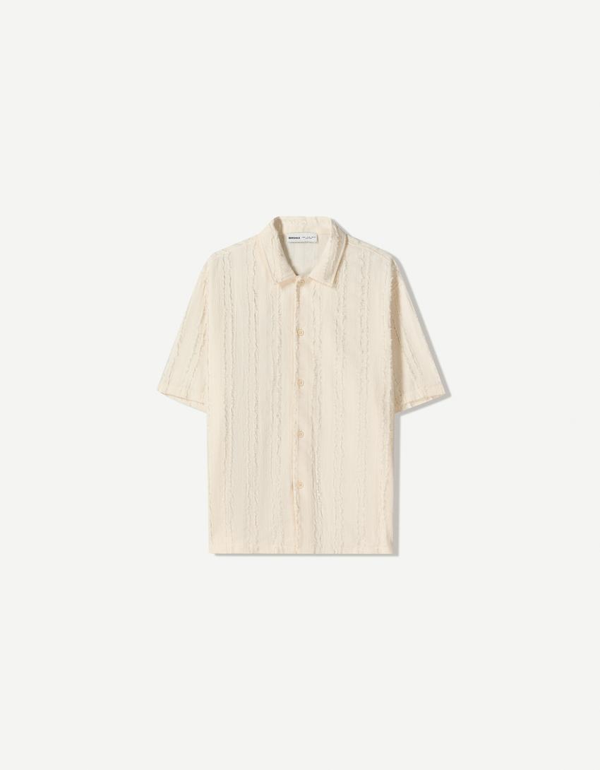 Textured short sleeve shirt Product Image
