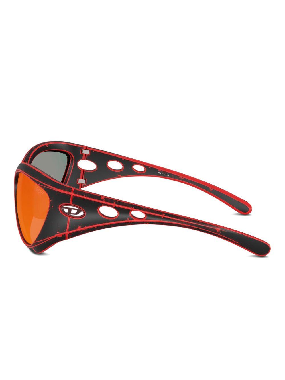 butterfly-frame sunglasses Product Image