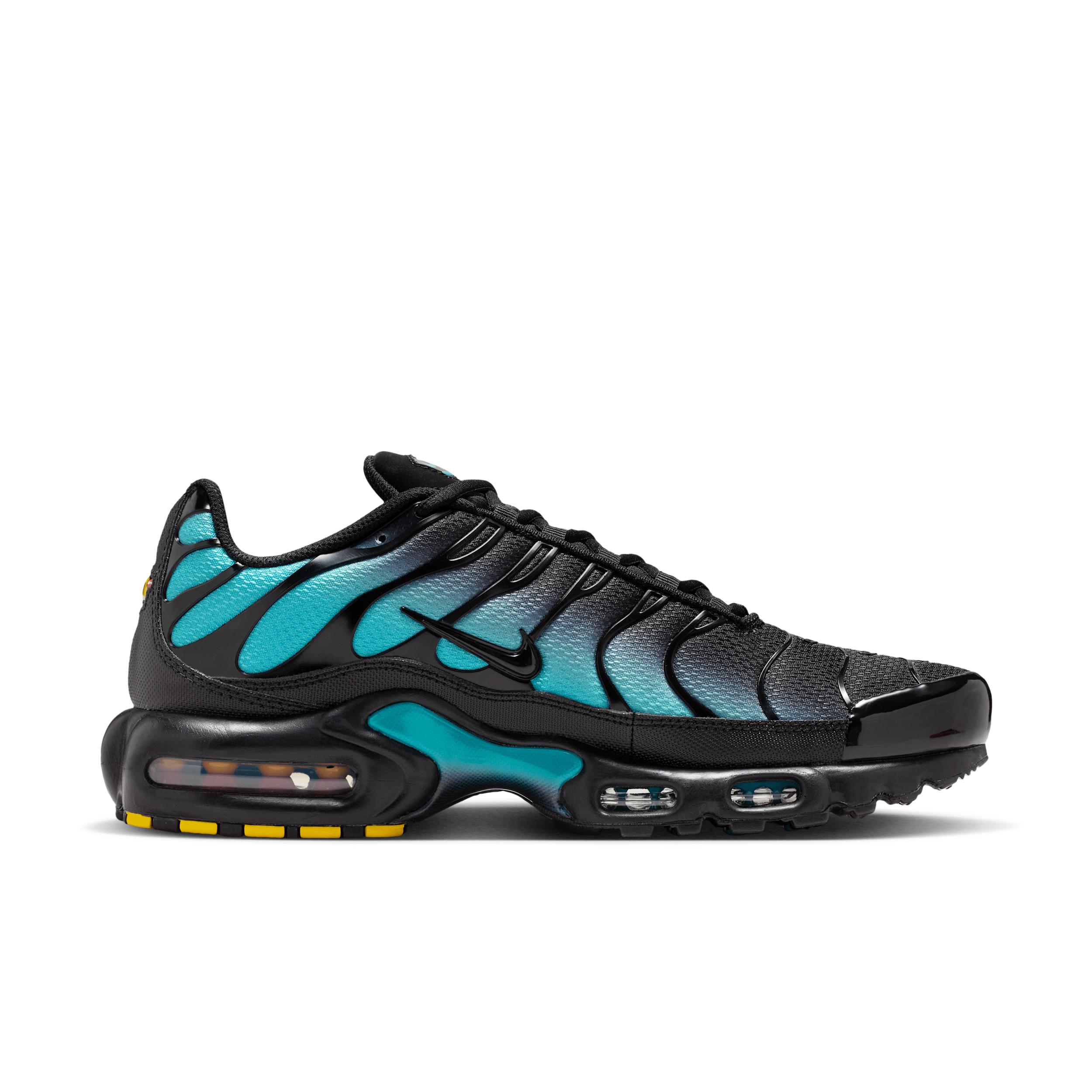 Nike Men's Air Max Plus Shoes Product Image