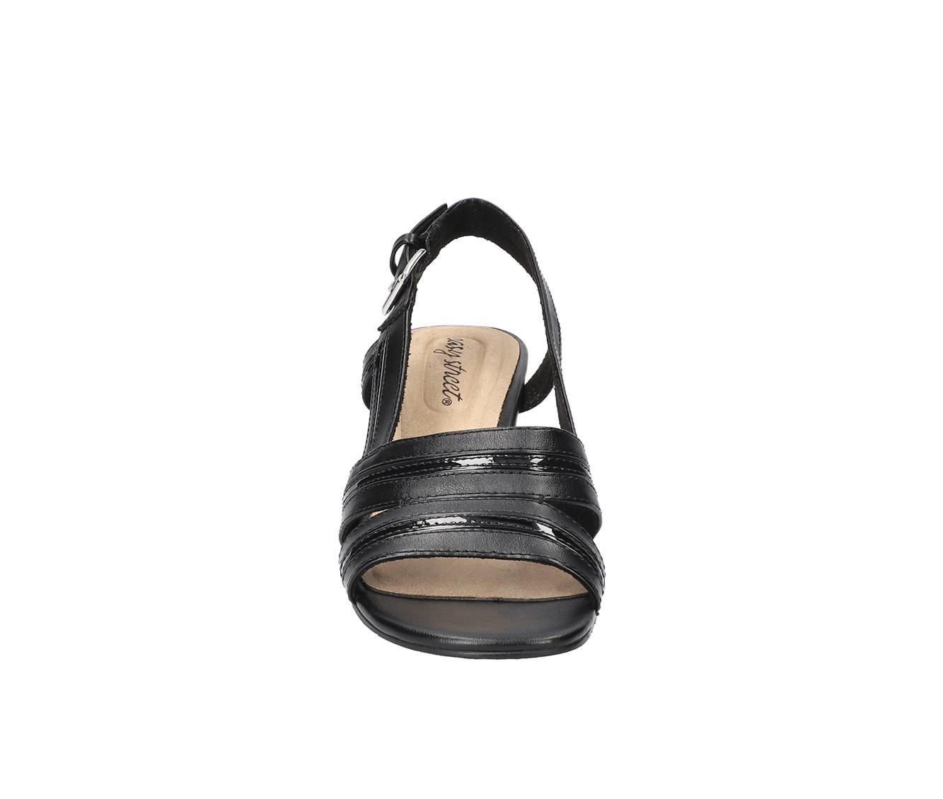 Women's Easy Street Meghan Pumps Product Image