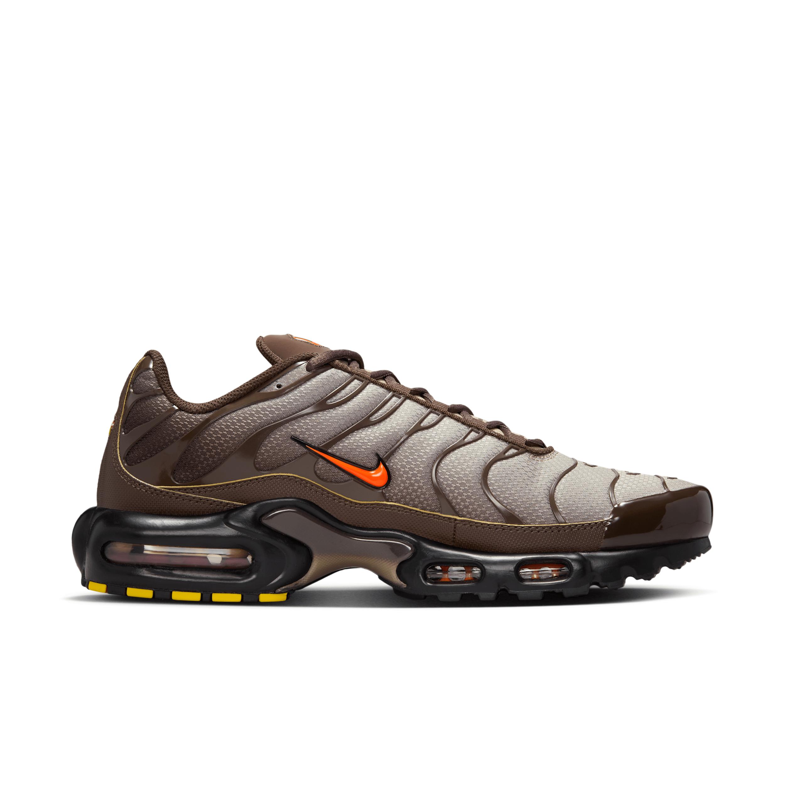 Nike Men's Air Max Plus Shoes Product Image