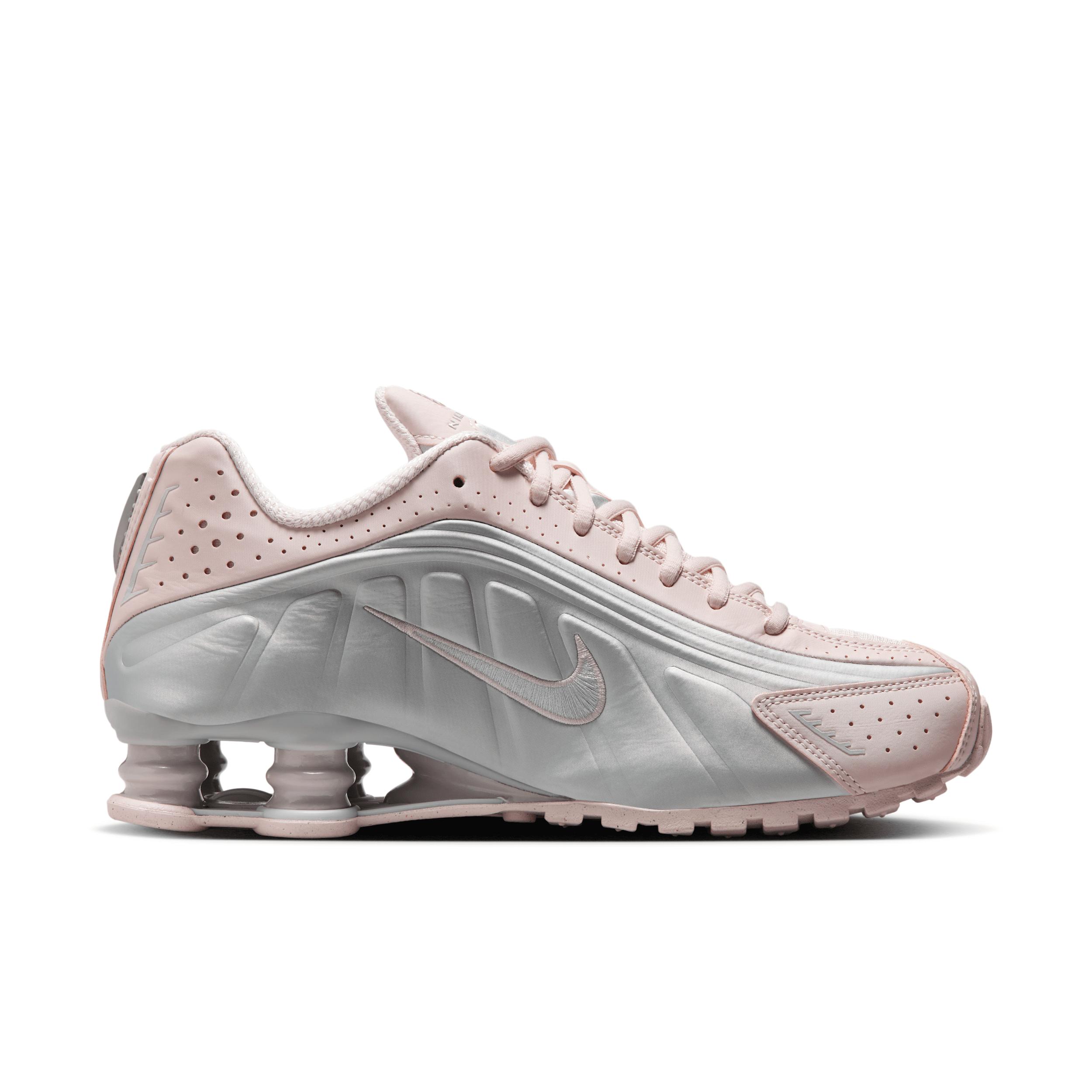 Nike Womens Shox R4 Shoes | AR3565-007 Product Image