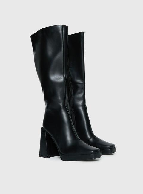 Montgomery Boots Matte Black Product Image