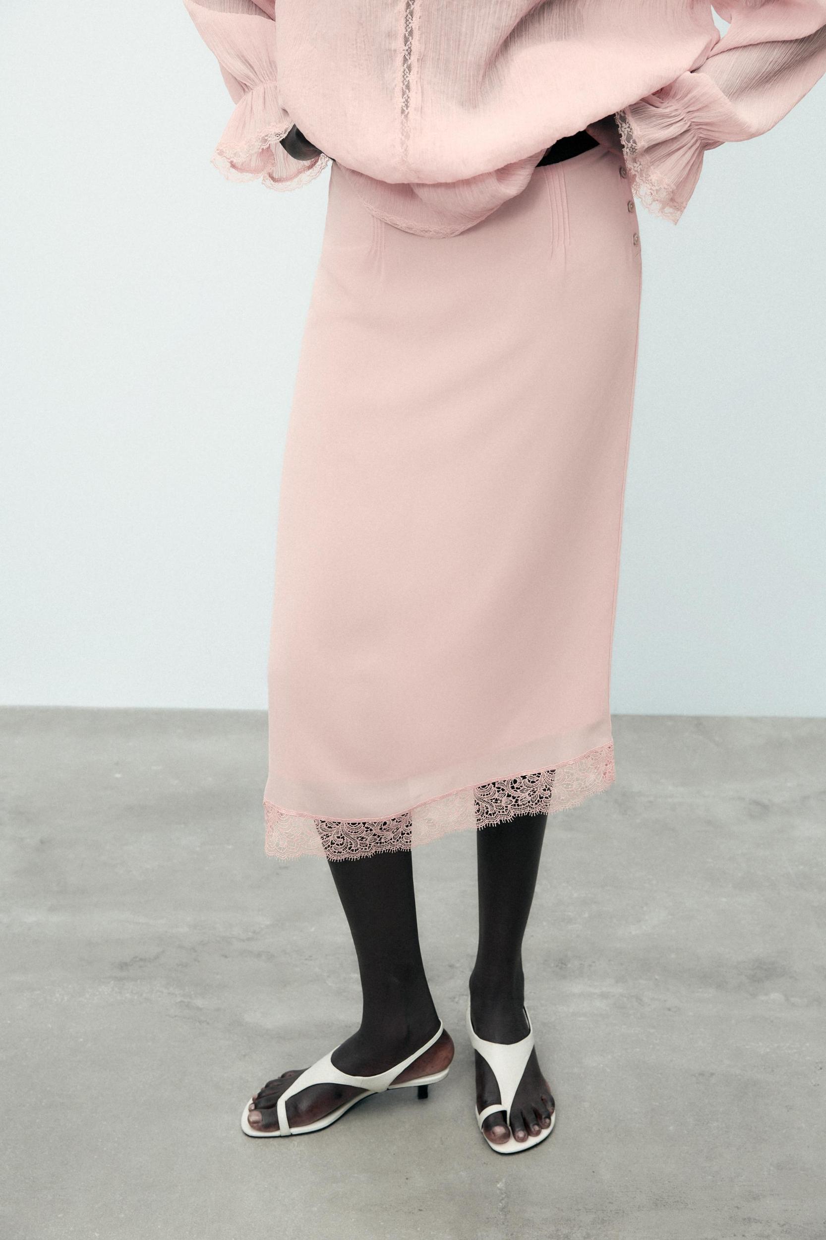 LACE MIDI SKIRT Product Image