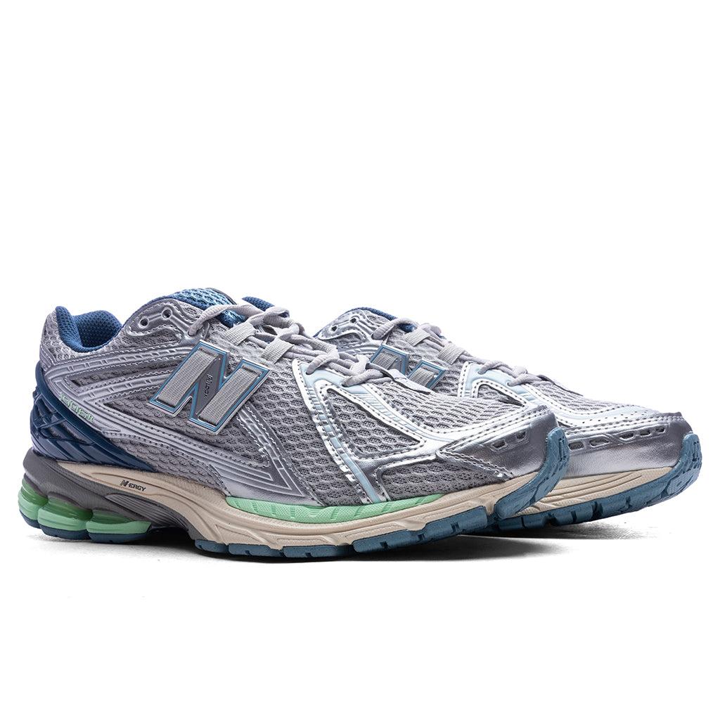 1906R - Silver Metallic/Still Water/Lab Green Male Product Image