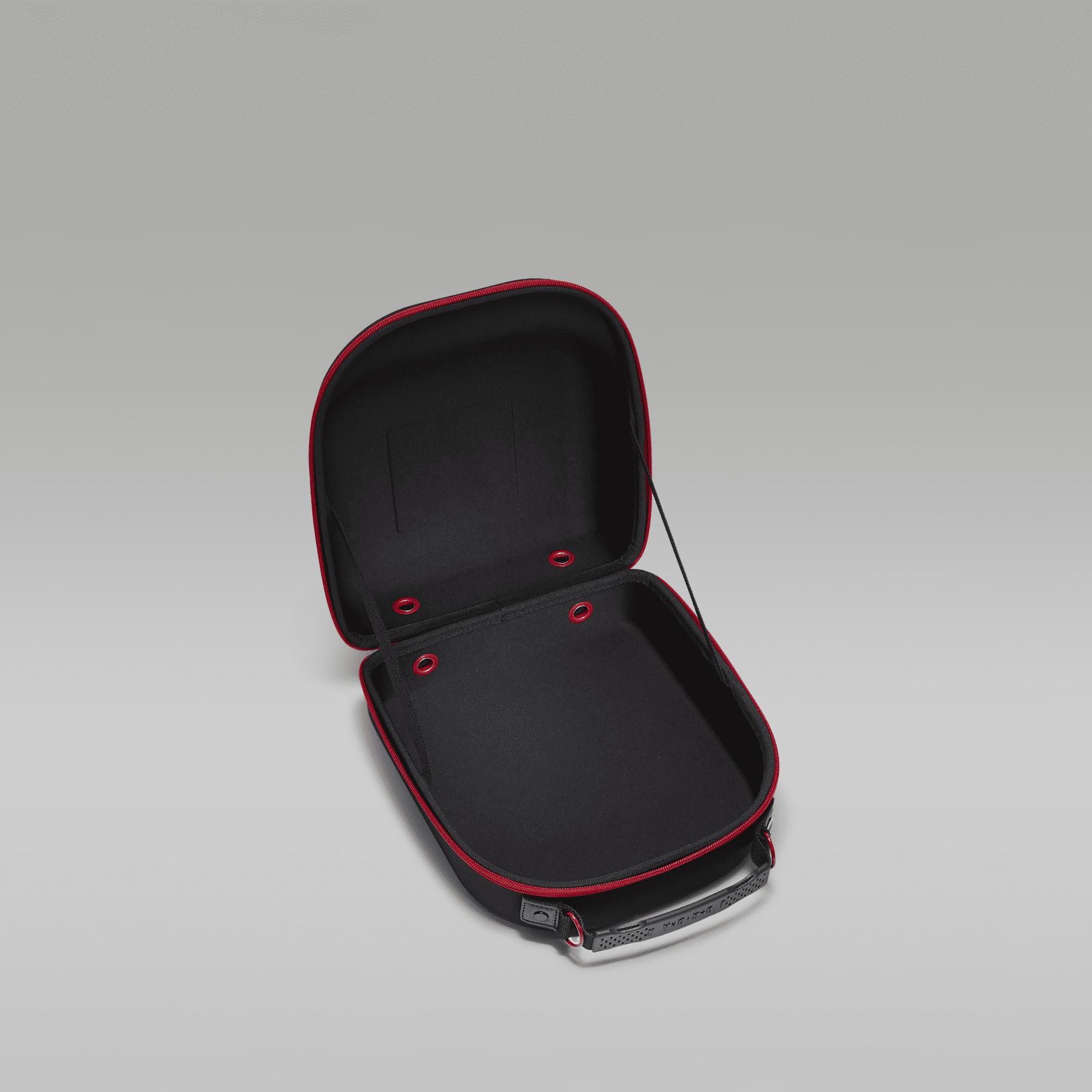 Jordan Hat Case (9.75L) Product Image